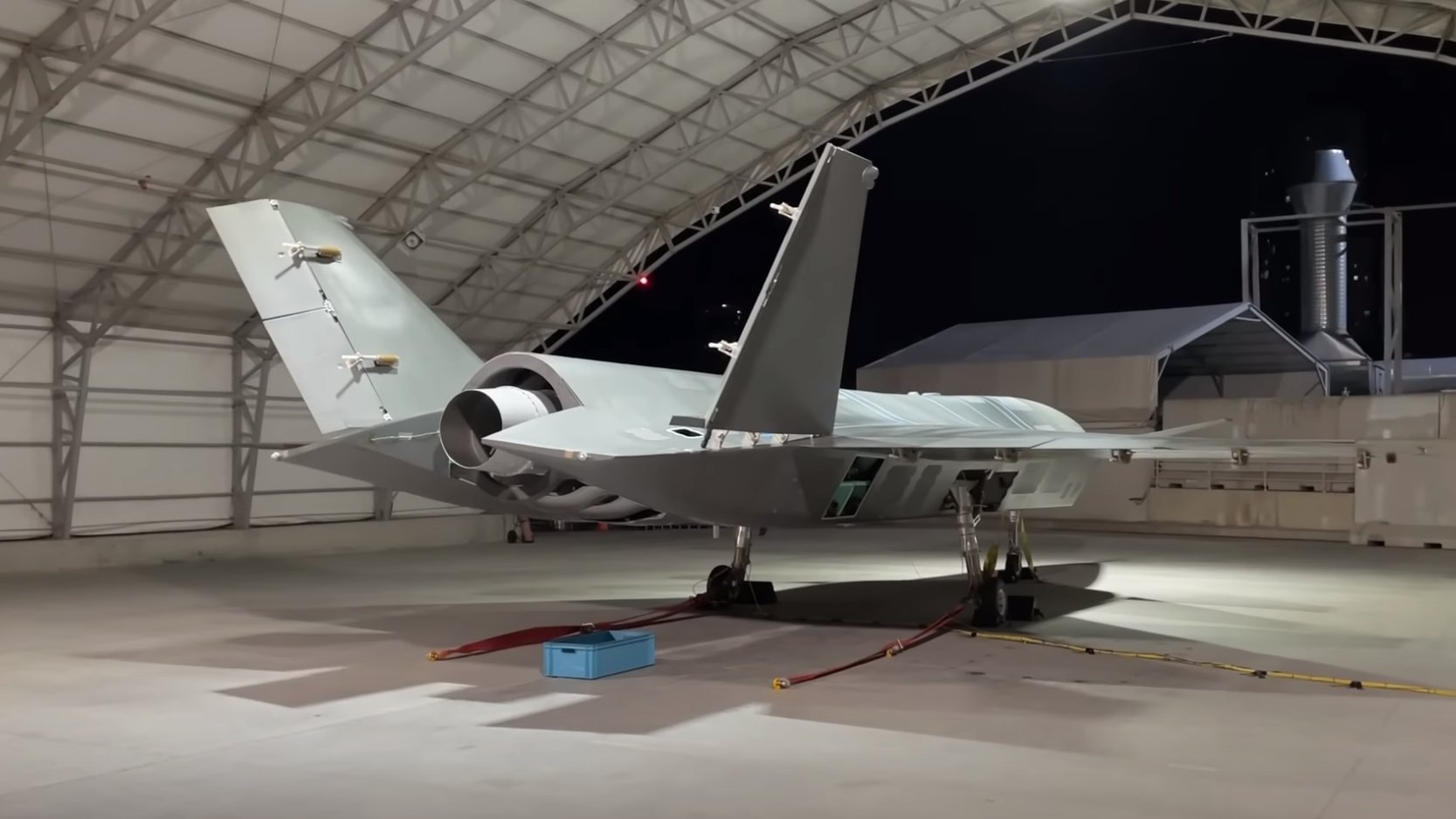 Myśliwski dron Turcji na nowych zdjęciach. Trwają testy wyjątkowego bezzałogowca