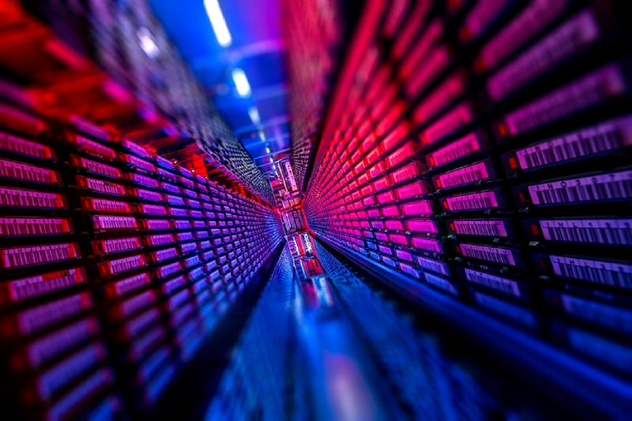 Fizycy złamali granicę odczytu danych. Impulsy terahercowe pobiły wszelkie rekordy