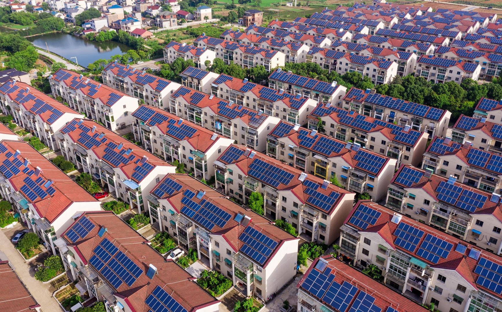 Energia słoneczna w Polsce. Wyprzedziły nas tylko Niemcy i Hiszpania