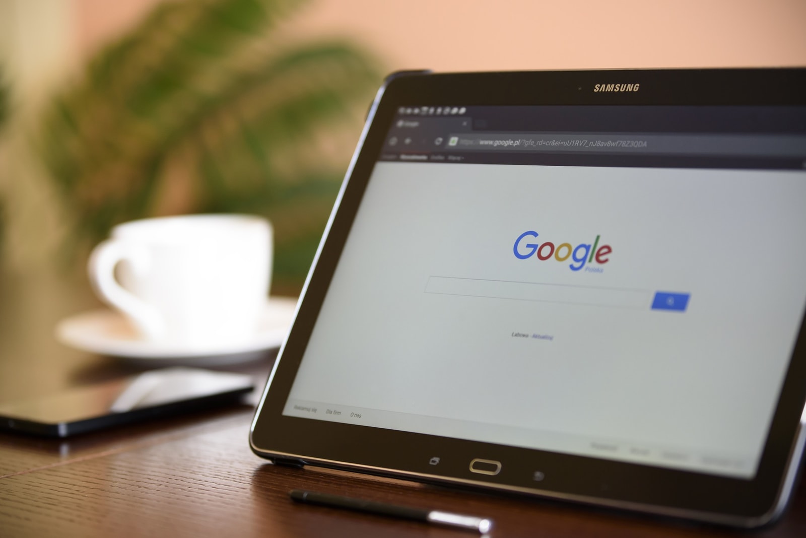 Google powie ci, kim jesteś. Tymi hasłami żył polski internet w 2022 roku