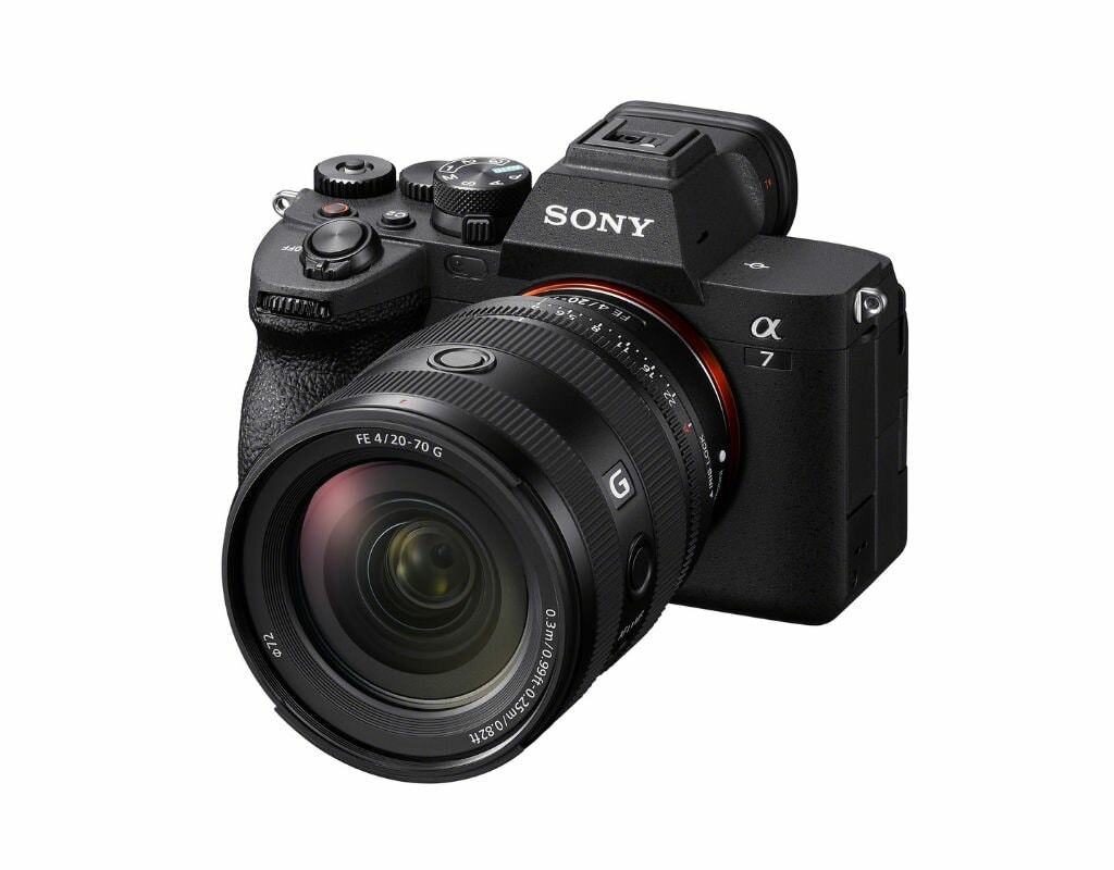 Sony FE 20-70 mm f/4