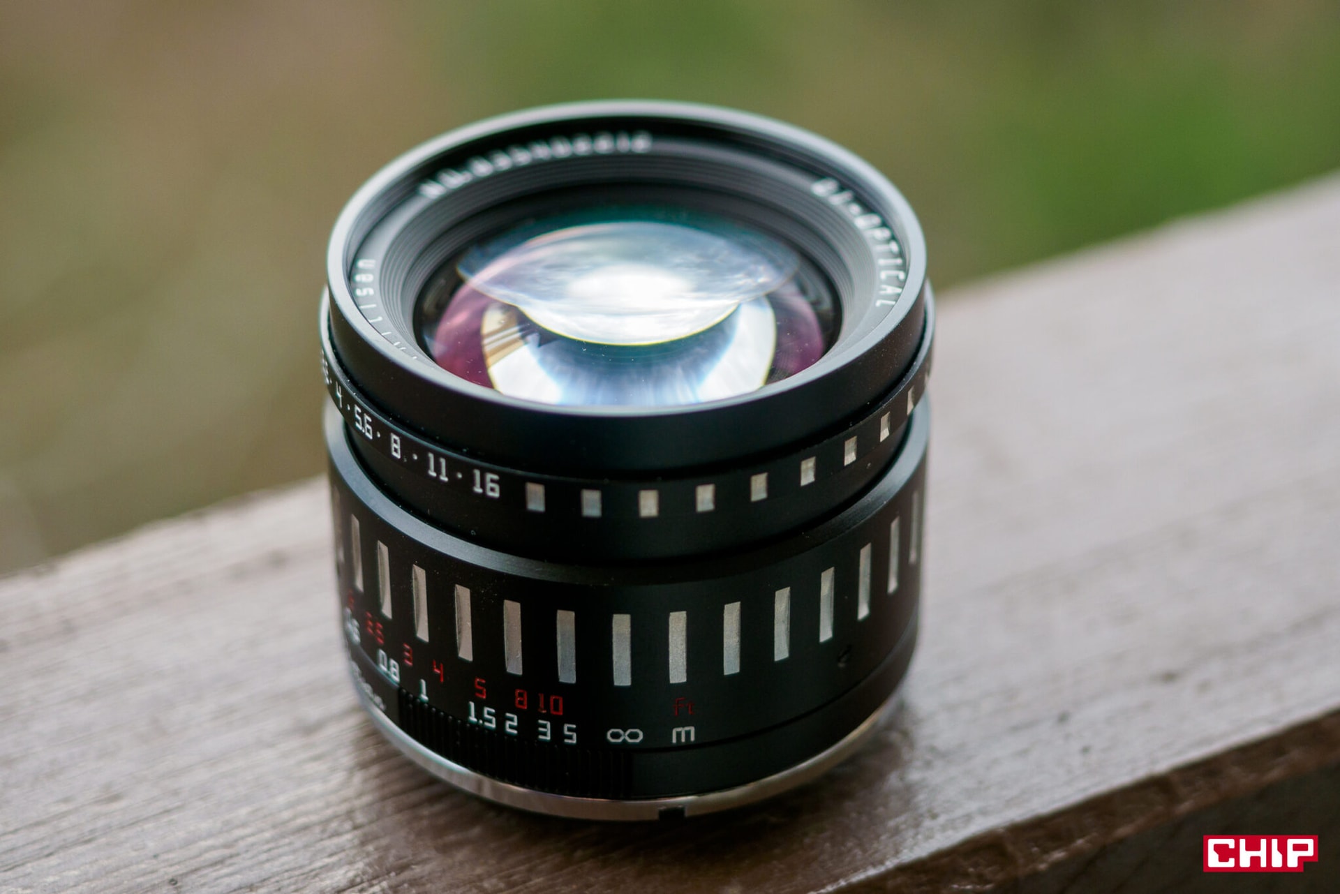 TTArtisan 35 mm f/0.95