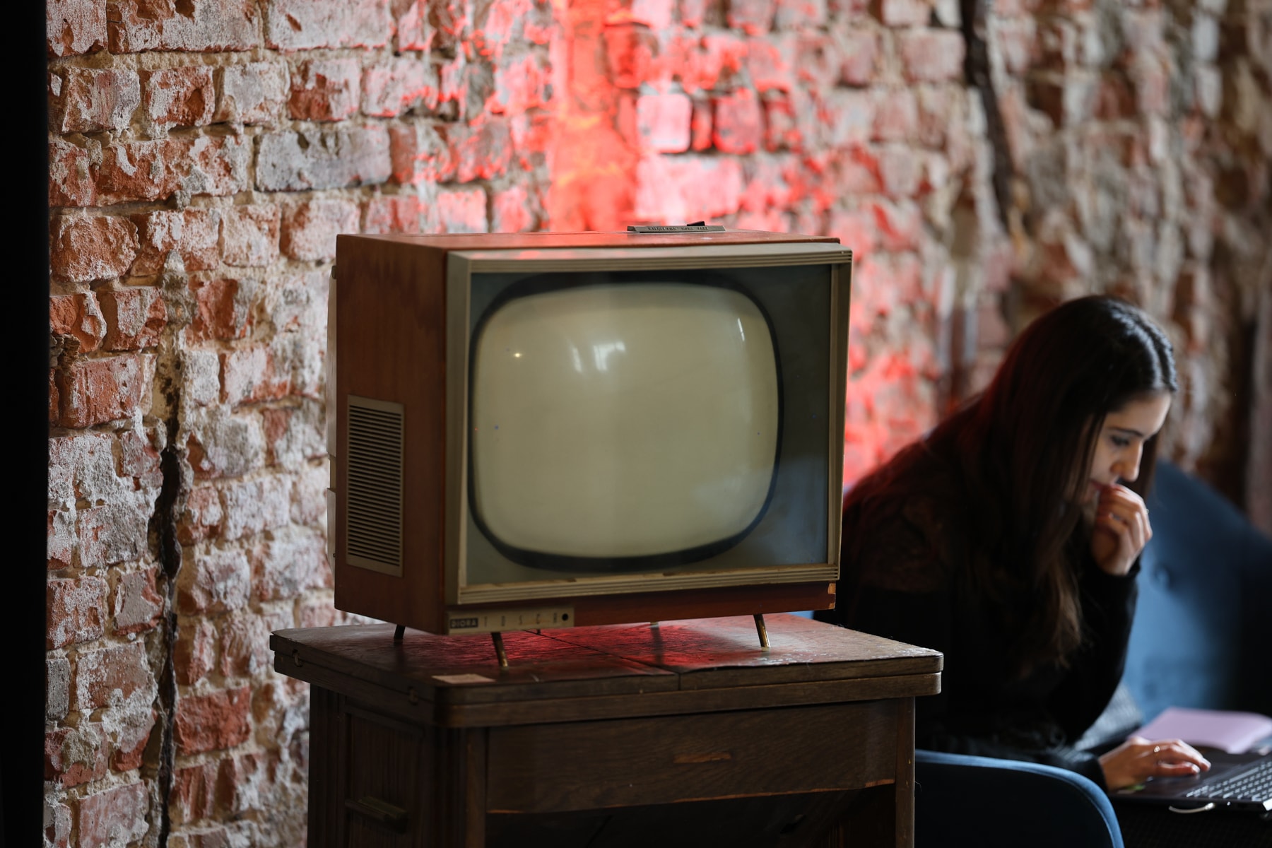 Telewizor bez Androida – czy rzeczywiście można kupić telewizor bez Smart TV?