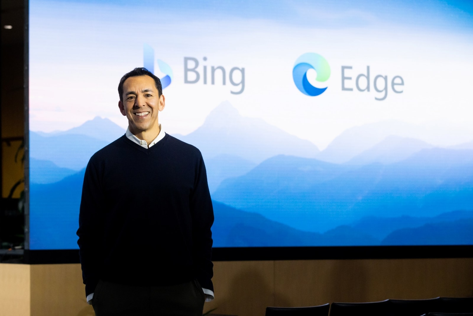 Natychmiast zaktualizuj Microsoft Edge. Do przeglądarki trafiła sztuczna inteligencja i… AirDrop?