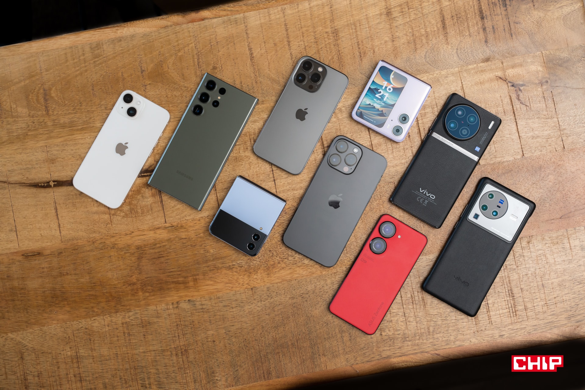 Małe smartfony odeszły i już nie wrócą. To nasza wina, pora się z tym pogodzić