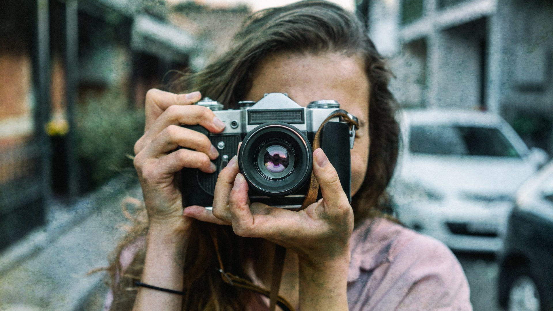 Patrzę na Midjourney v5 i zastanawiam się – kiedy fotografia w ogóle przestanie być potrzebna?