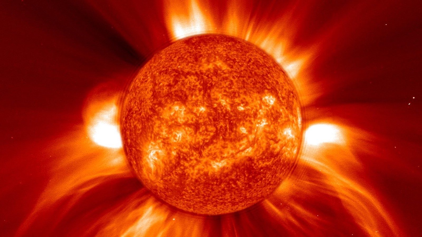 W stronę Ziemi zmierzają obłoki plazmy wyrzuconej ze Słońca. To może być burzliwa noc