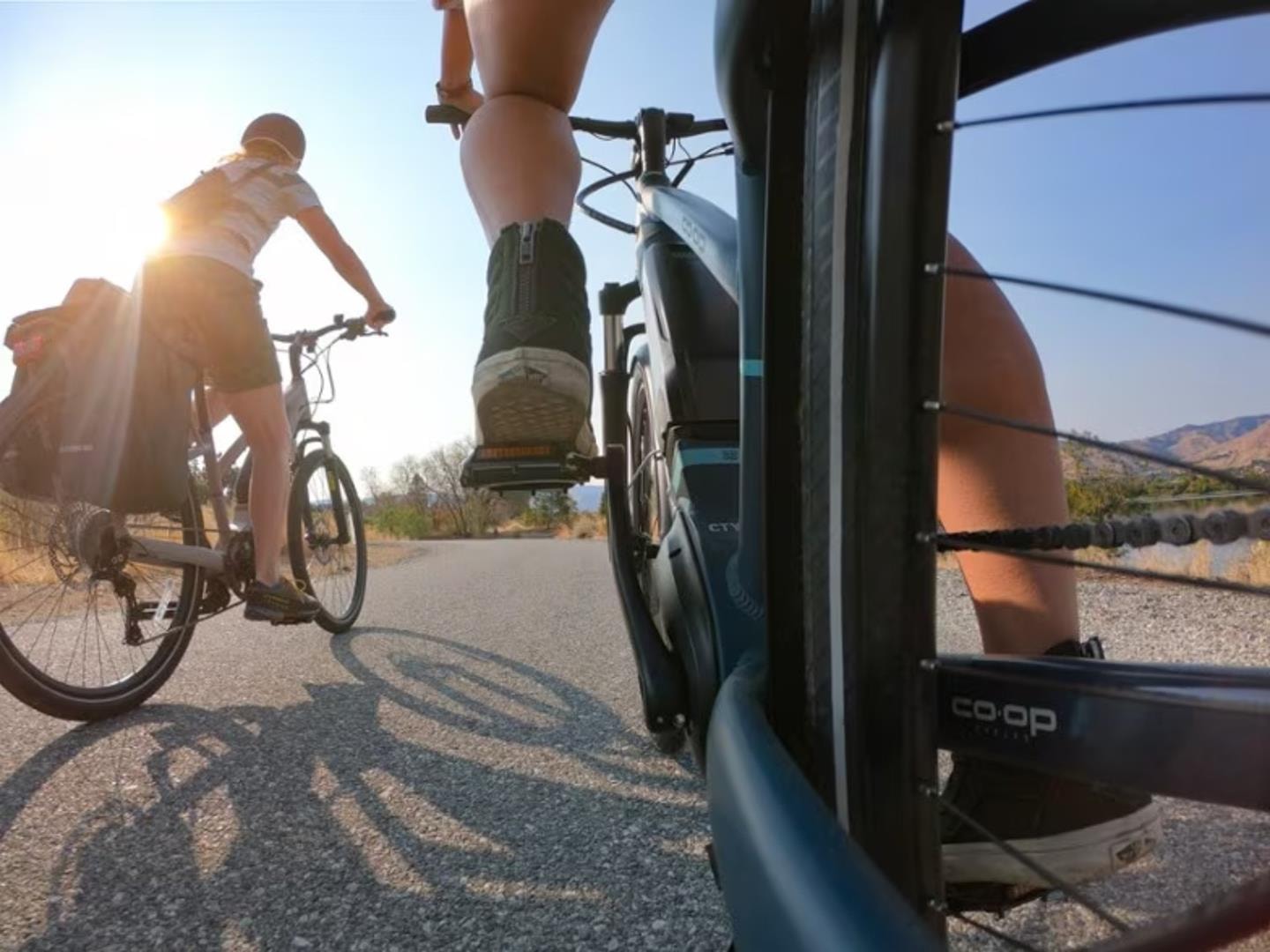 Idealny rower na codzienne dojazdy do pracy. CTY E2.2 zastąpi samochód i tramwaj