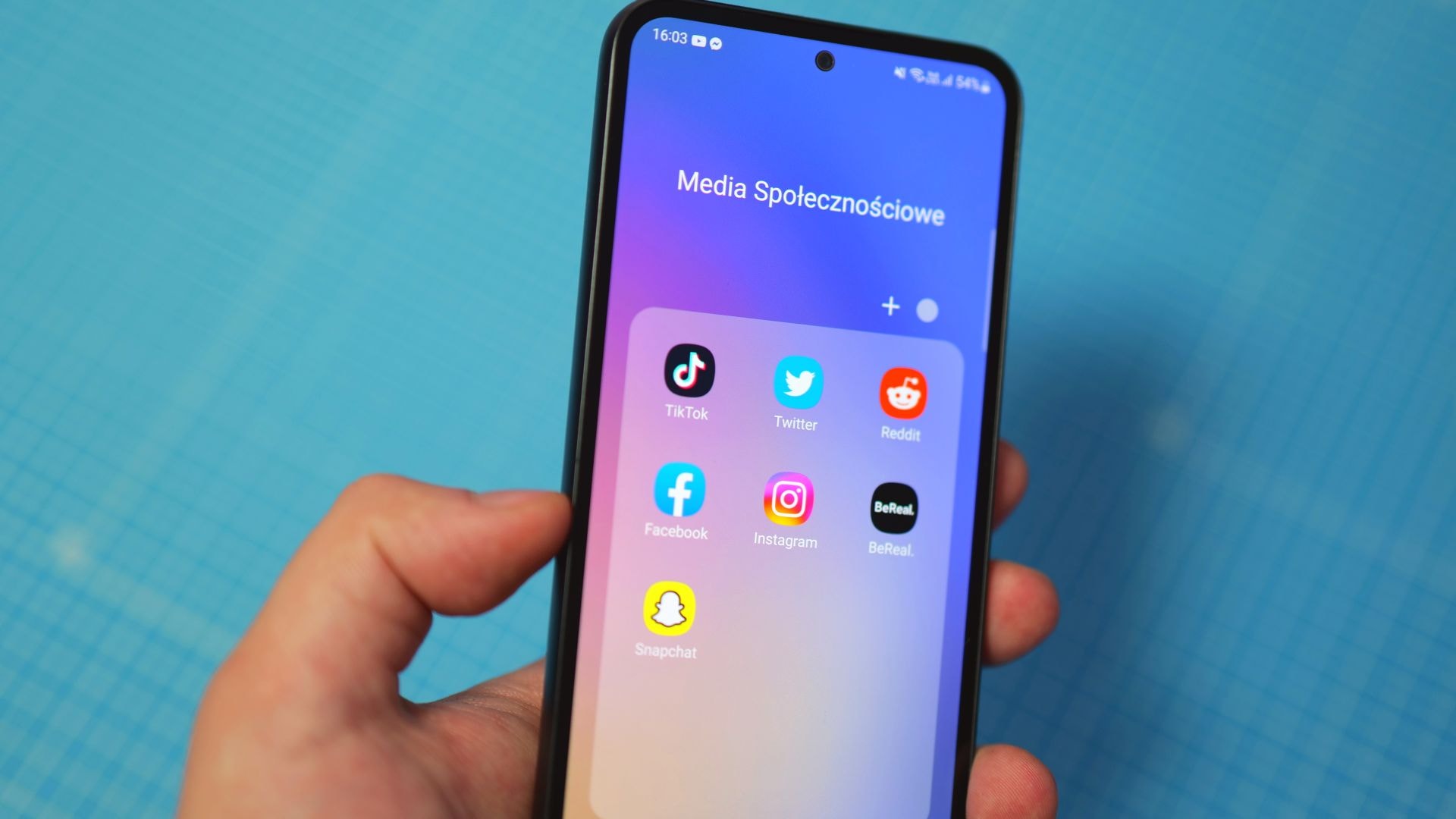 Zablokują media społecznościowe, a kary zapłaci Google i Apple. Sceny rodem z serialu Yellowstone