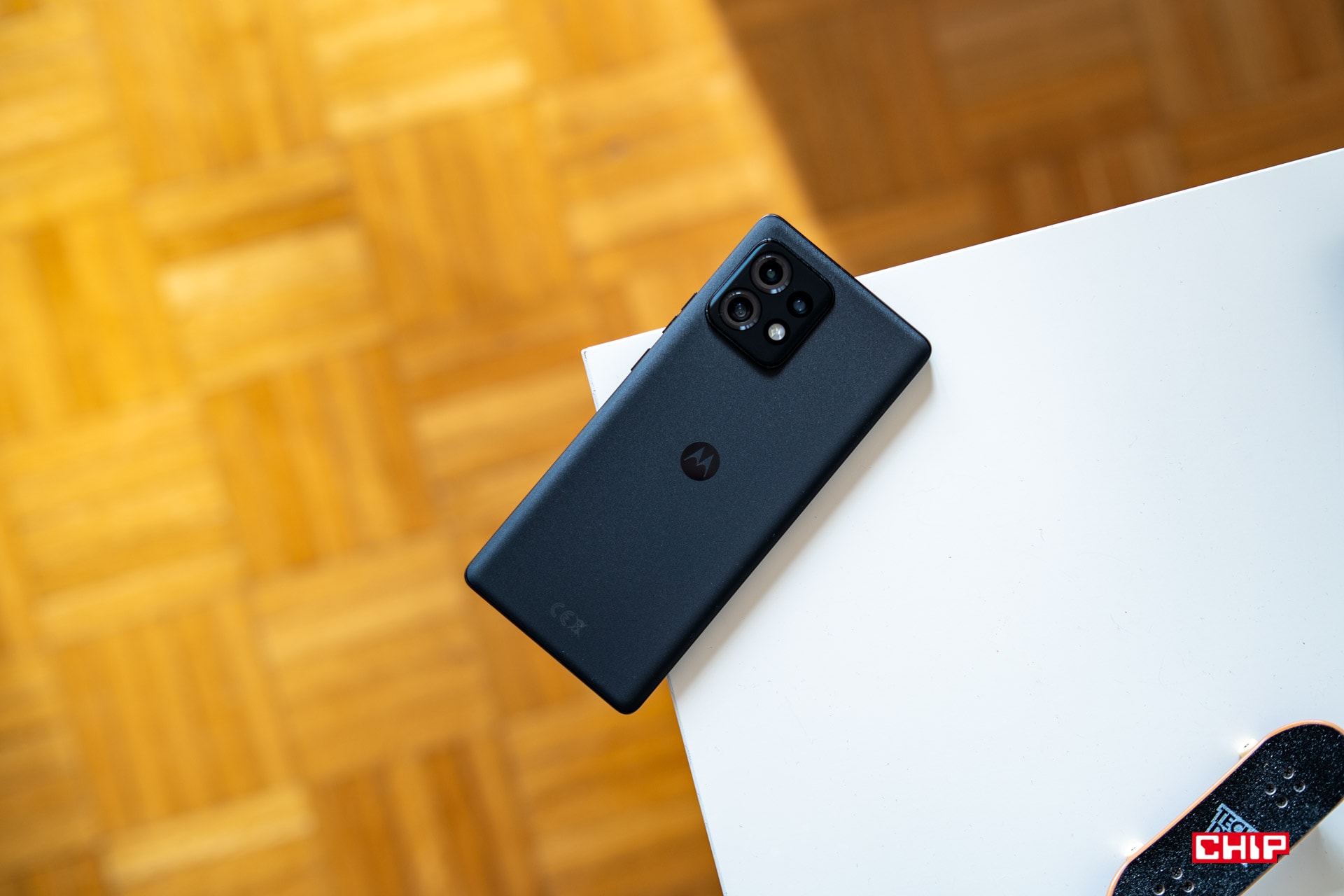 Motorola Moto Edge 40 Pro zawitała do Polski. Już wiem, co potrafi