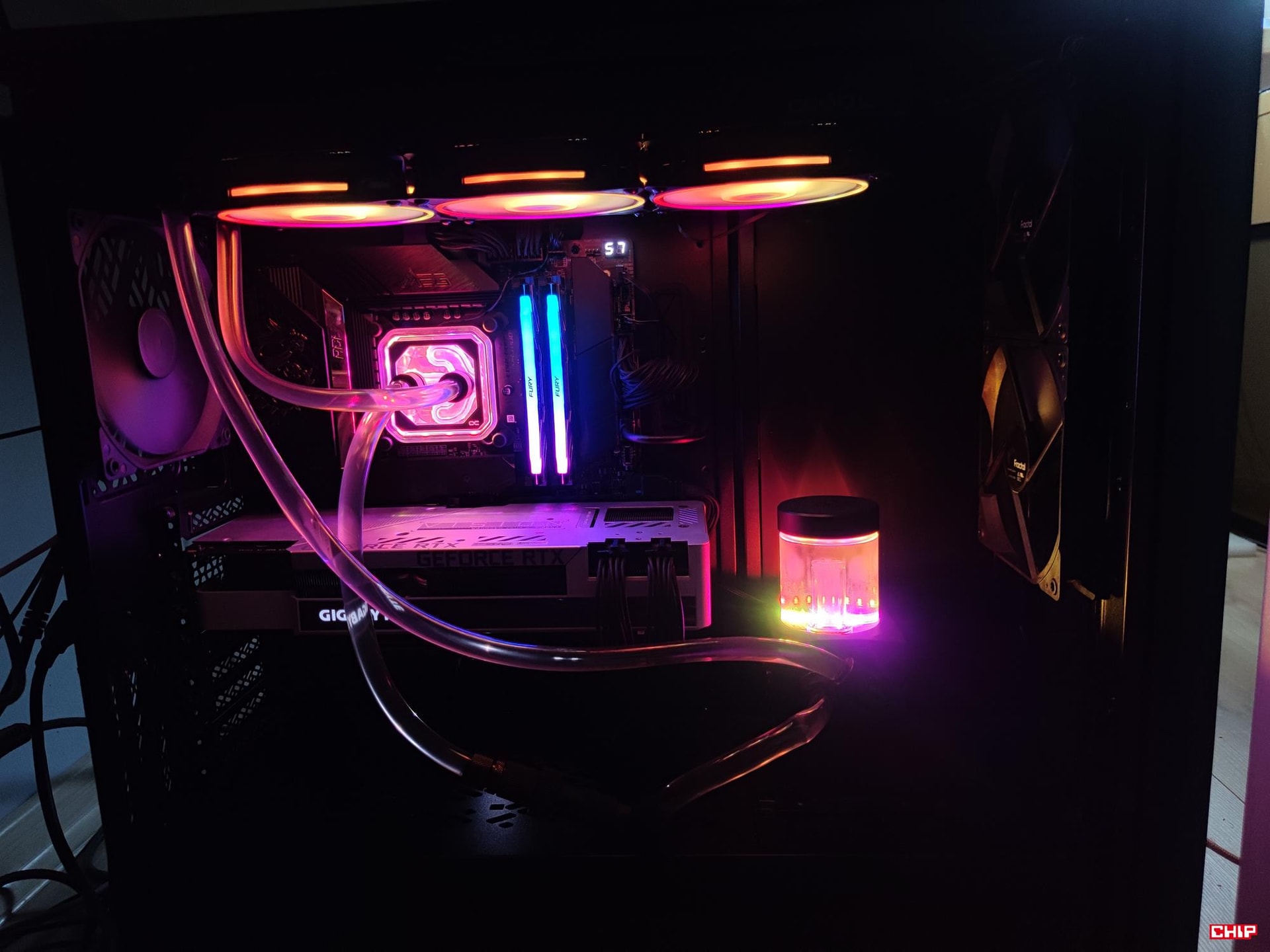 Test Alphacool Core Storm 360 mm XT45. Składanie chłodzenia cieczą nie musi być trudne