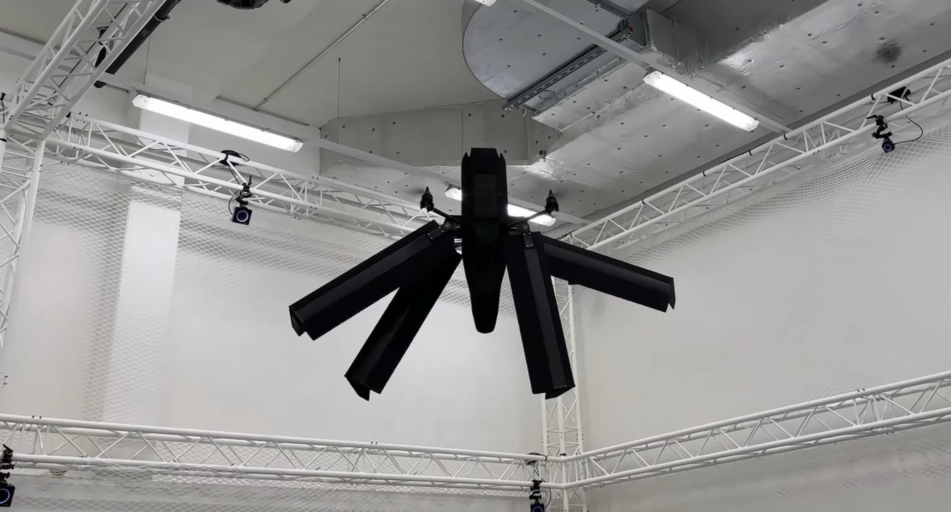 Trochę dron, trochę żaglówka. Czym w zasadzie jest Morpho?