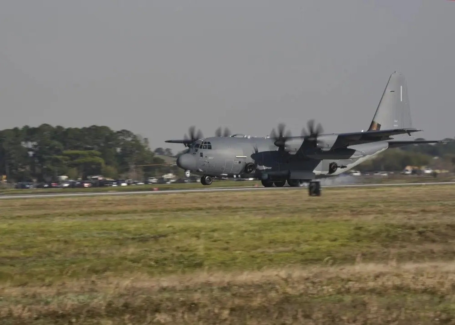 Wizja rodem z Gwiezdnych Wojen. Latający kolos ma strzelać laserami