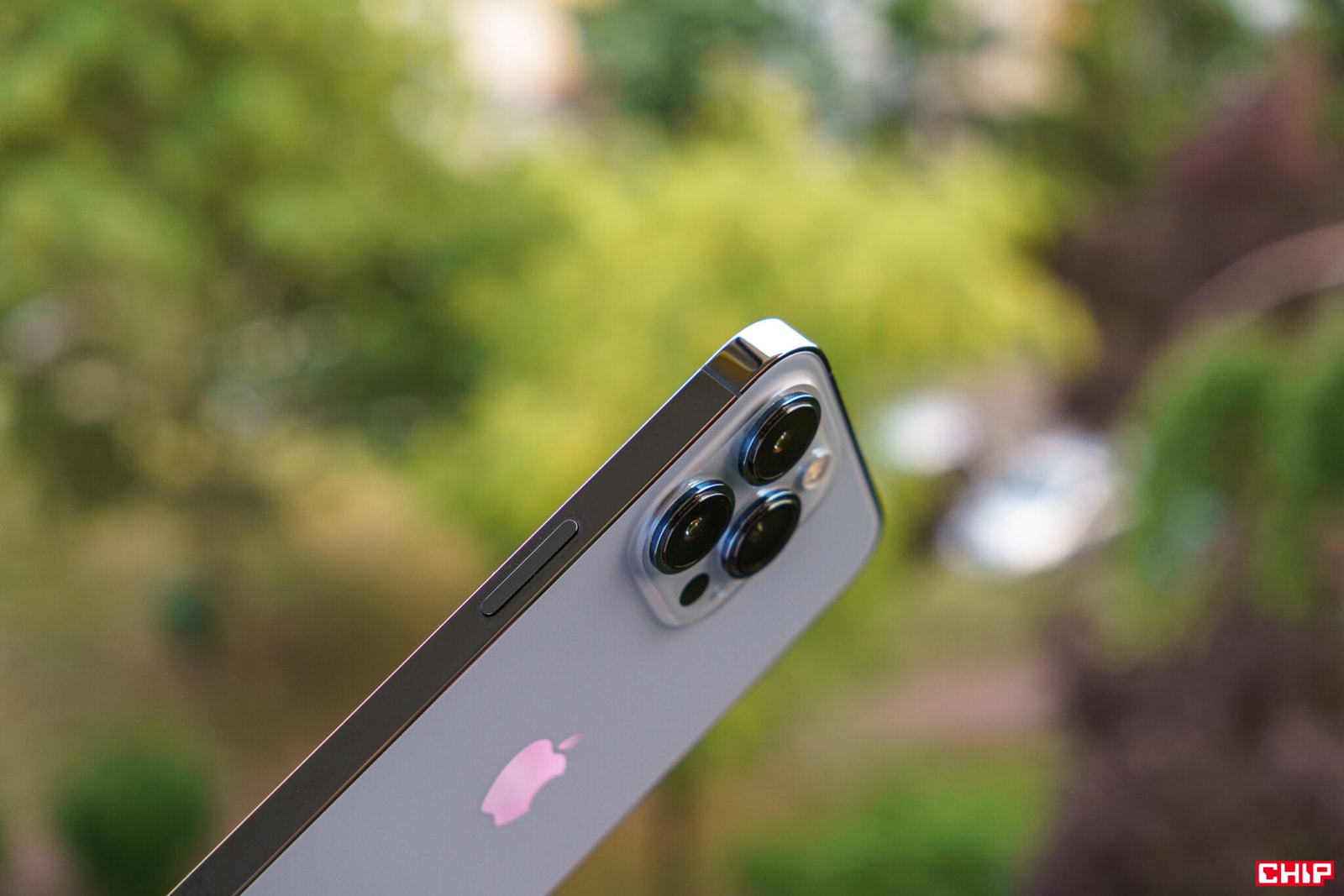 iPhone 13 Pro w 2023 roku. Czy to się jeszcze do czegoś nadaje?