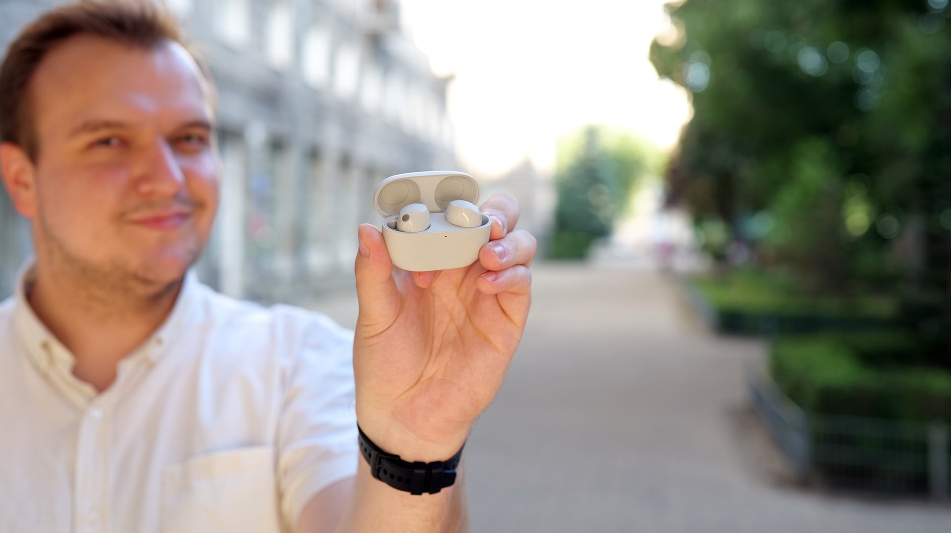 Test Sony WF-1000XM5  – Słuchawki, które czarują i niepokoją