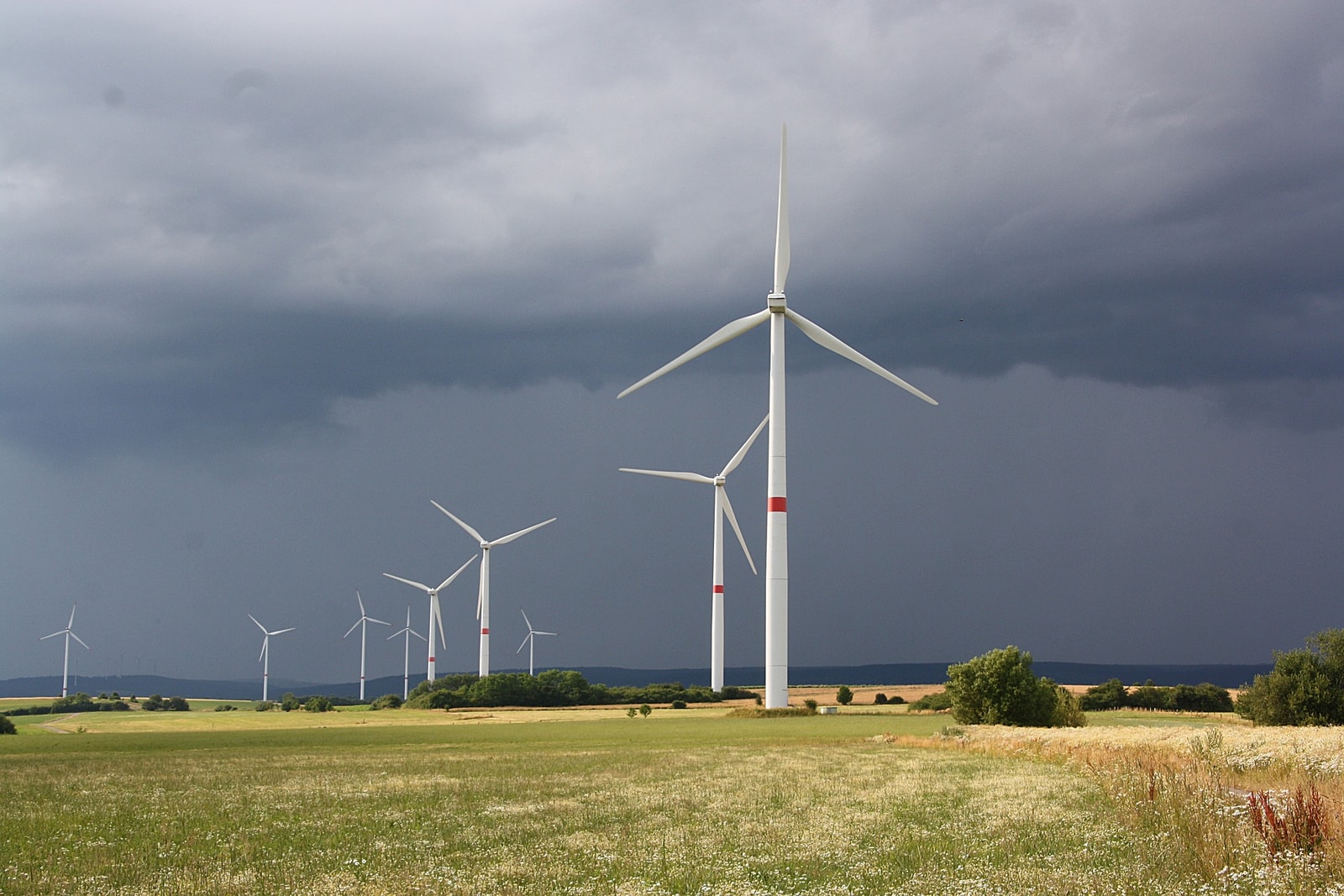 Farmy wiatrowe przegrały ze szwedzką technologią! Kwota? Siedem razy niższa!