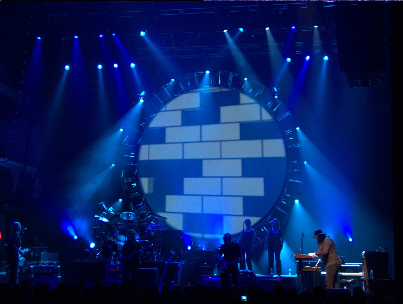 Muzyka prosto z mózgu. Naukowcy stworzyli niezwykły “cover” utworu zespołu Pink Floyd