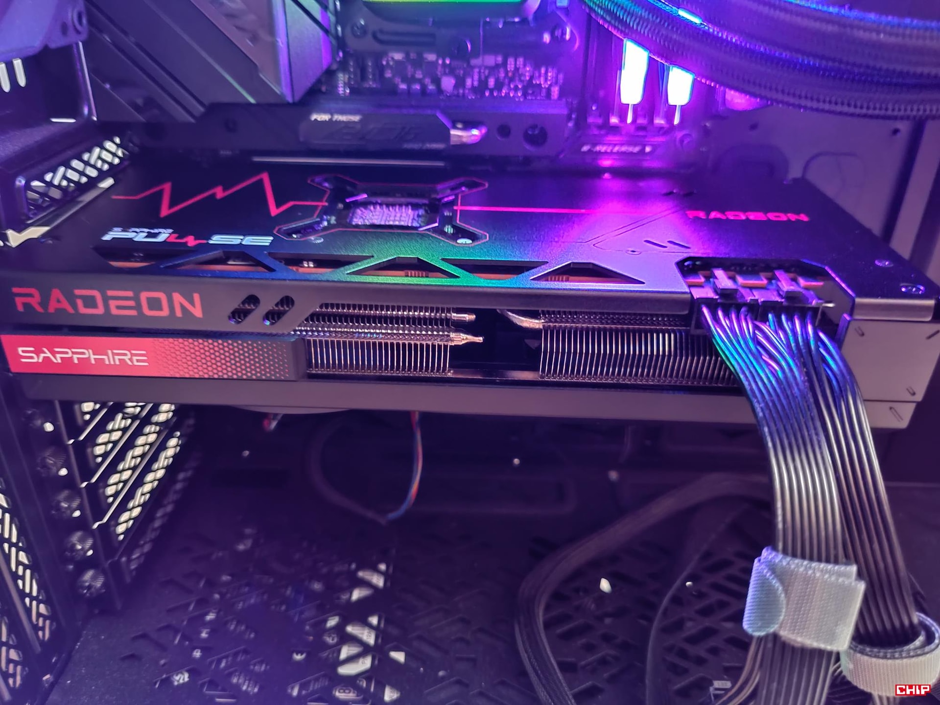 Test Sapphire Radeon RX 7700 XT Pulse