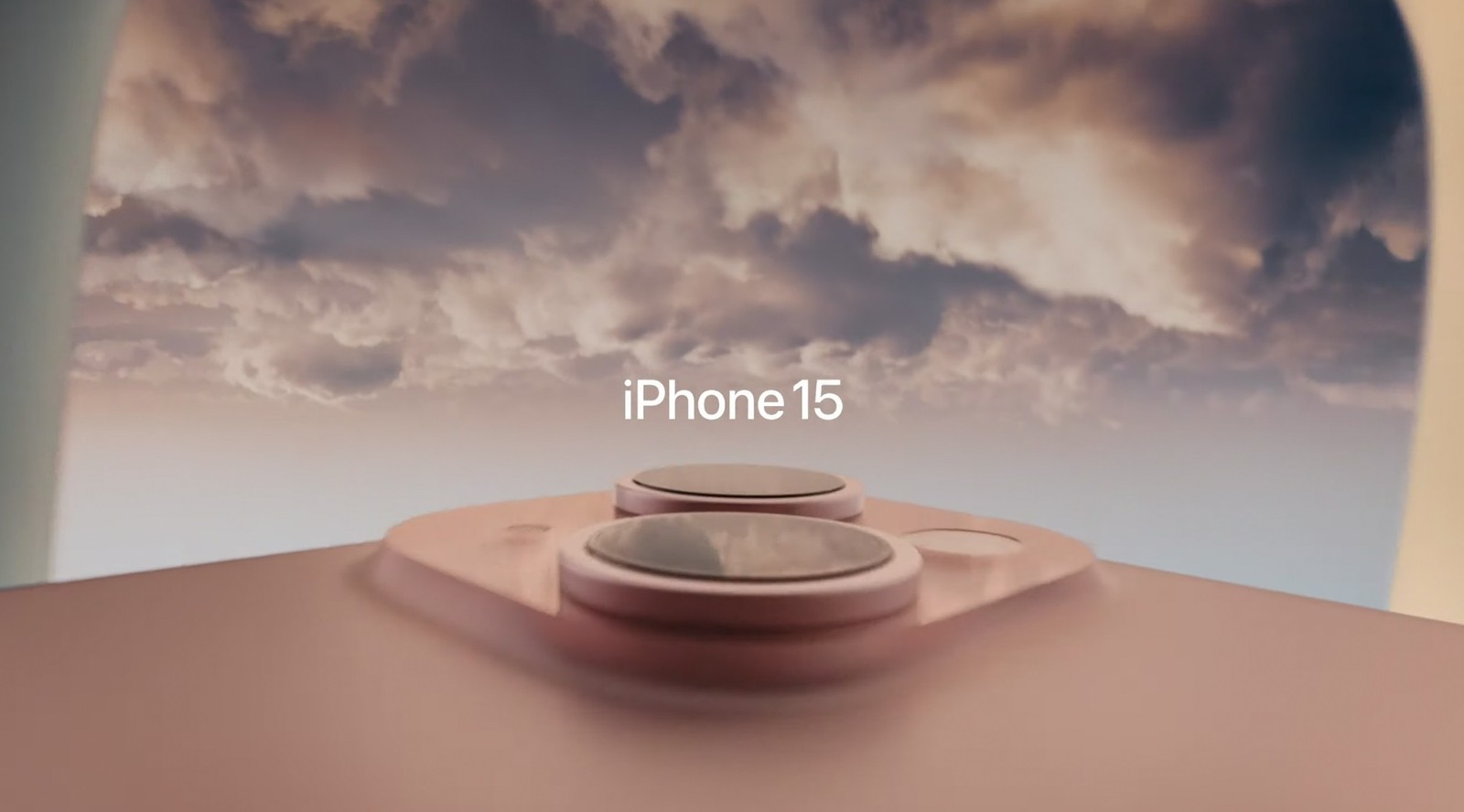 Apple przedstawia serię iPhone 15 – USB-C, nowe aparaty, tytan i kilka innych ulepszeń