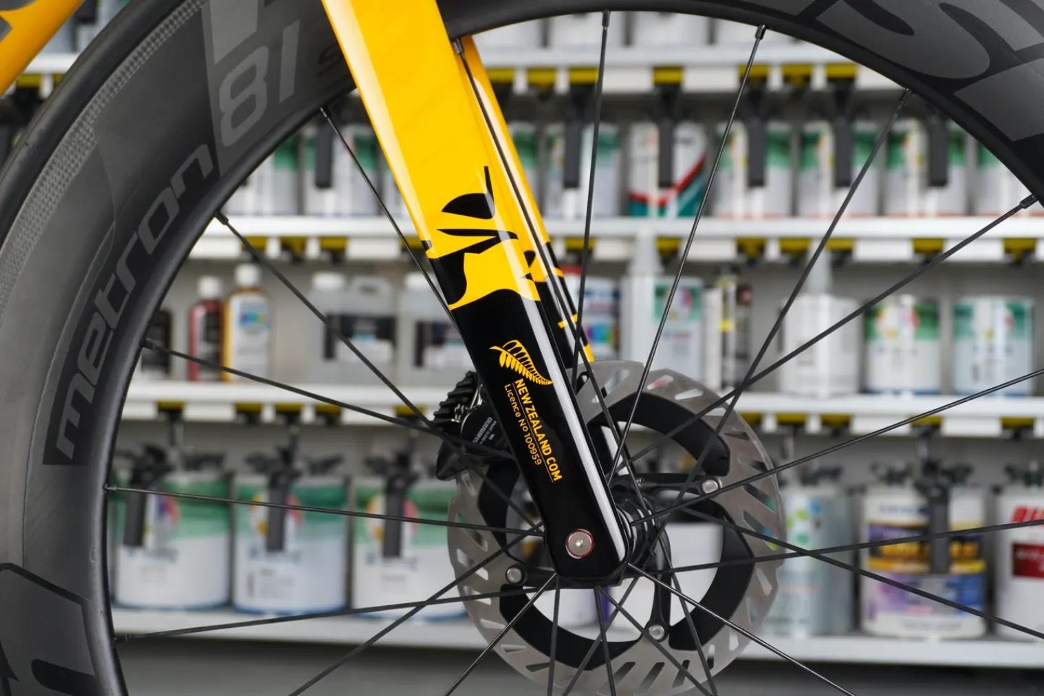 Tych rowerów powstanie tylko setka. Ich cena przeraża, a waga zachwyca