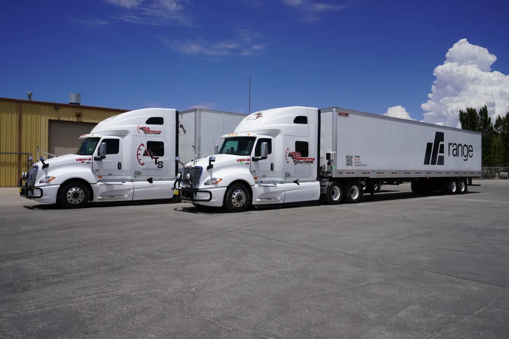 Transport drogowy doczekał się rewolucji. O takich przyczepach zacznie marzyć każda firma transportowa