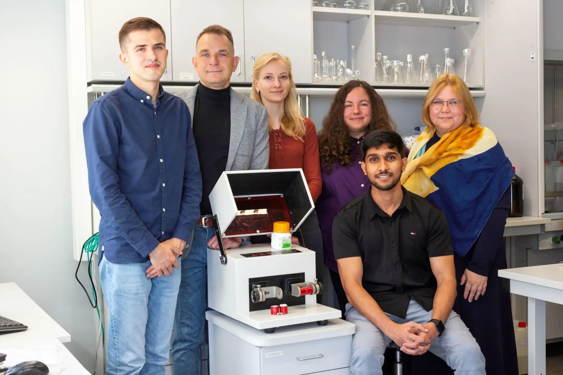 Tworzą cząstki, które wykorzystujemy na co dzień. Kluczem do sukcesu jest technika z XIX wieku