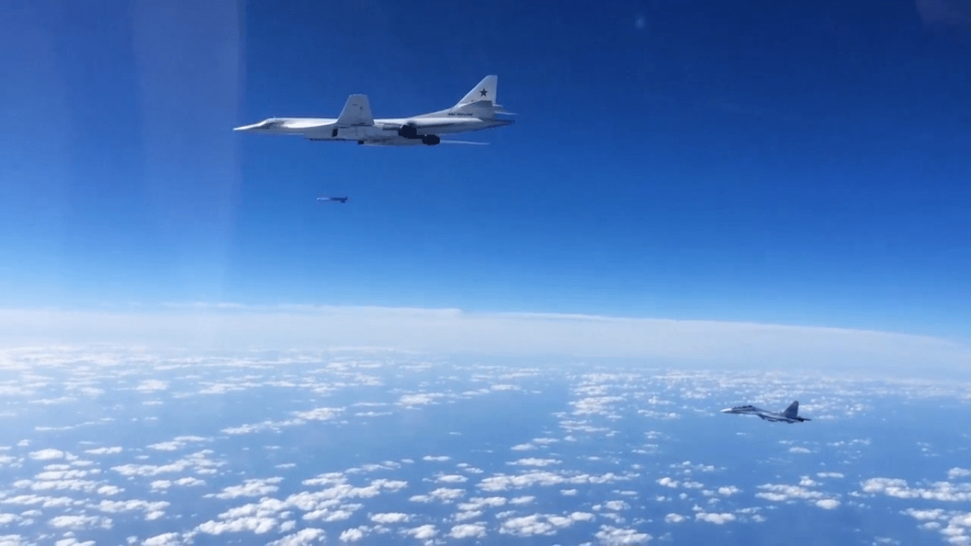 Nagrali rosyjski pocisk manewrujący Ch-101 w locie i odkryli jego sekret