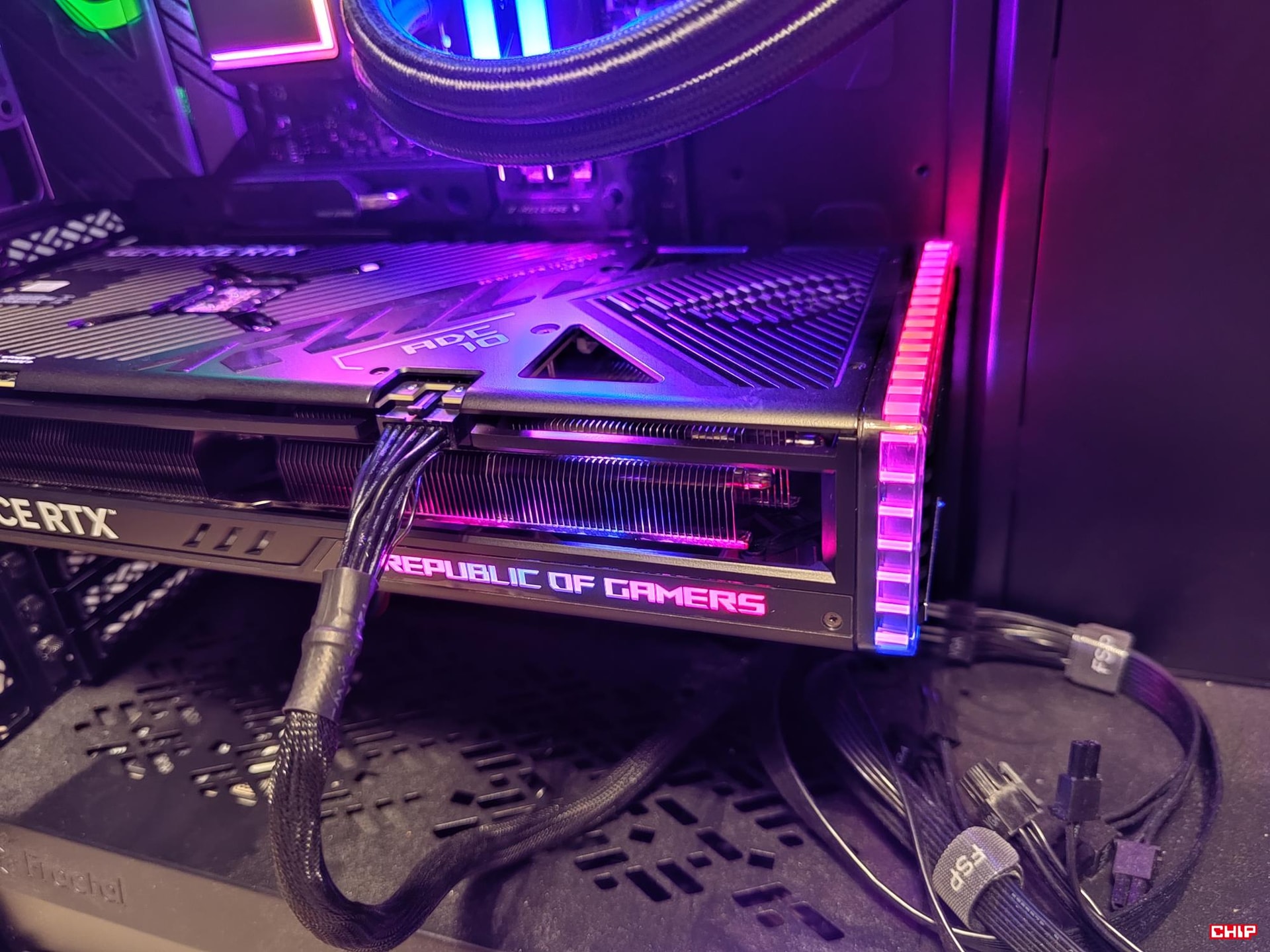 Test Asus GeForce RTX 4070 Ti SUPER ROG Strix OC