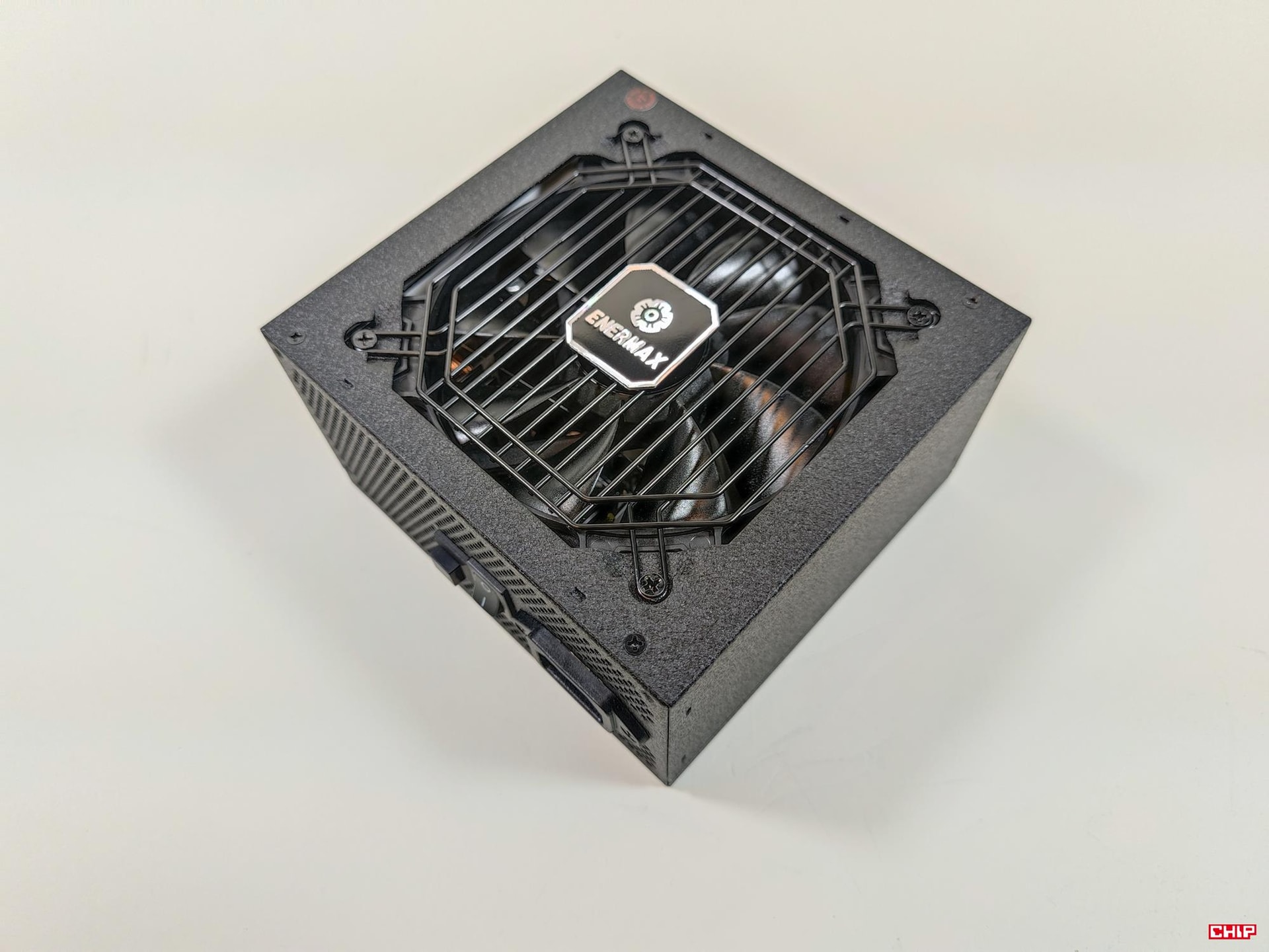 Krótki test zasilacza Enermax Revolution D.F. X 1050W