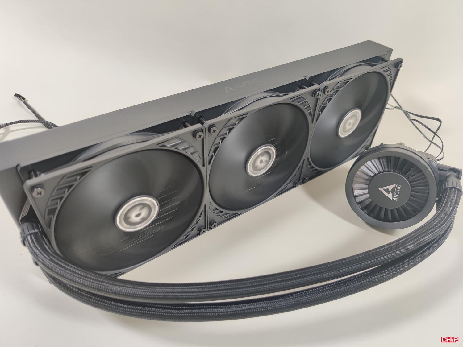 Test chłodzenia Arctic Liquid Freezer III 420