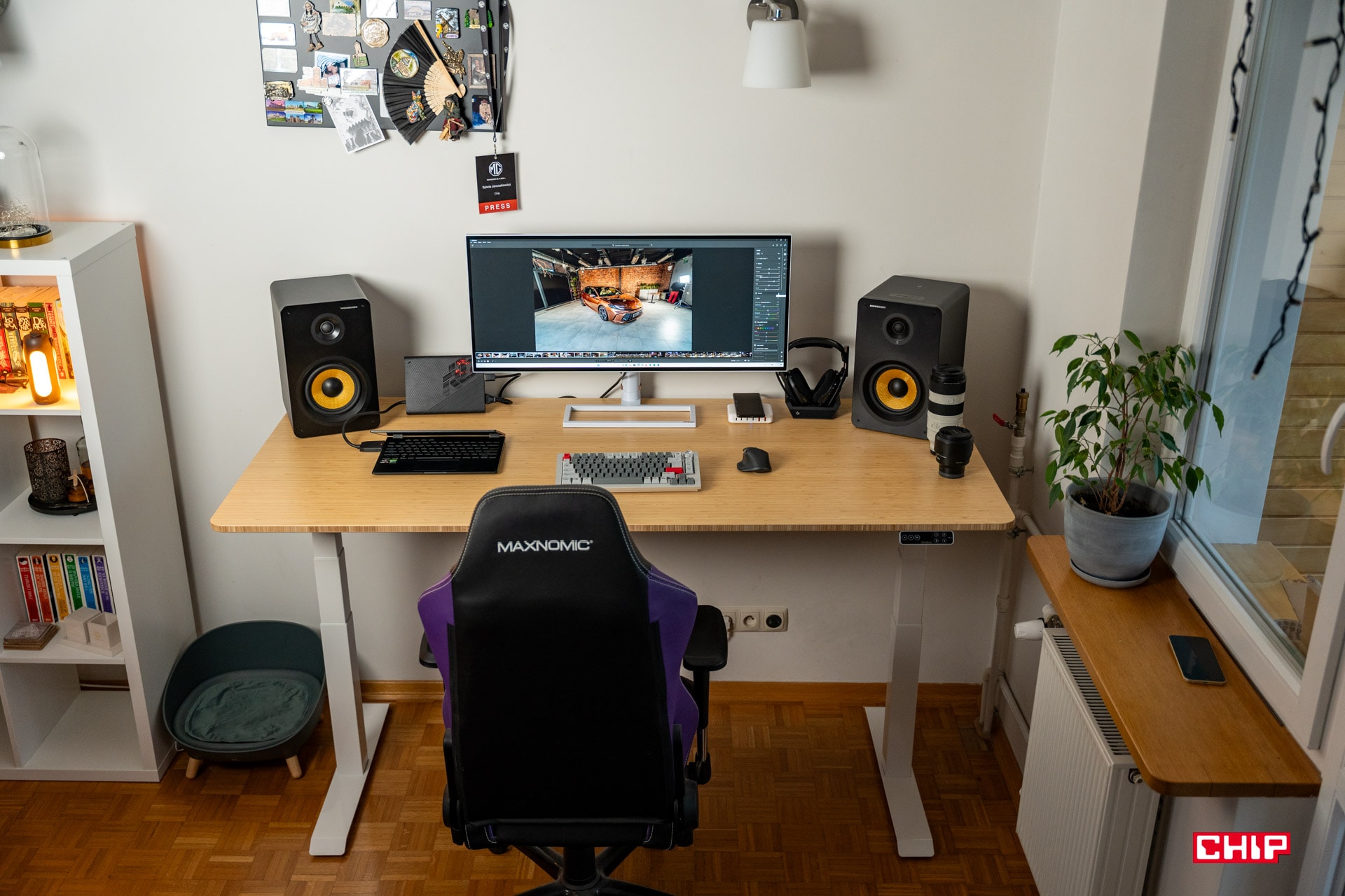 Test biurka Flexispot E7 – cywilizacja wjechała mi do biura