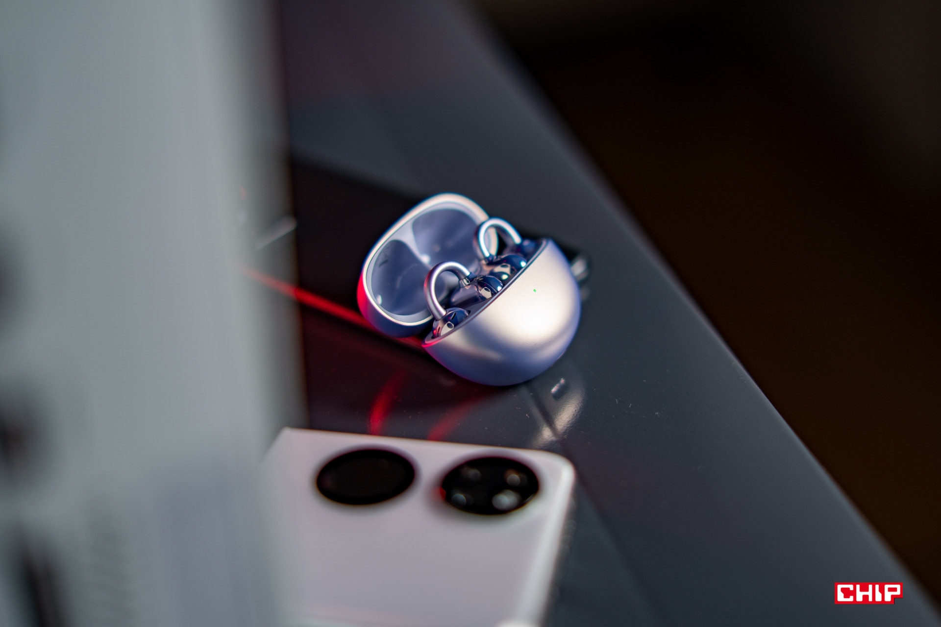 Huawei FreeClip to więcej niż modny dodatek i nie są to słuchawki tylko dla kobiet