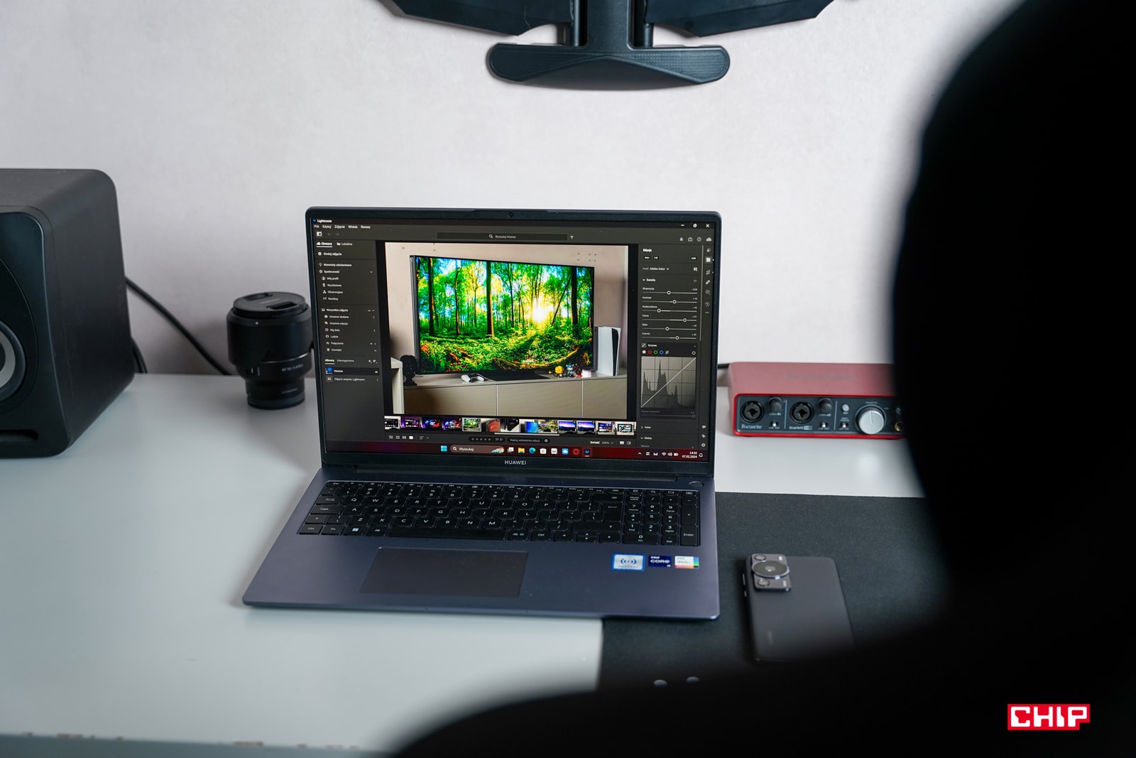 Huawei MateBook D 16 2024 – umiejętny mariaż mobilności z mocą, z którego skorzysta cała rodzina