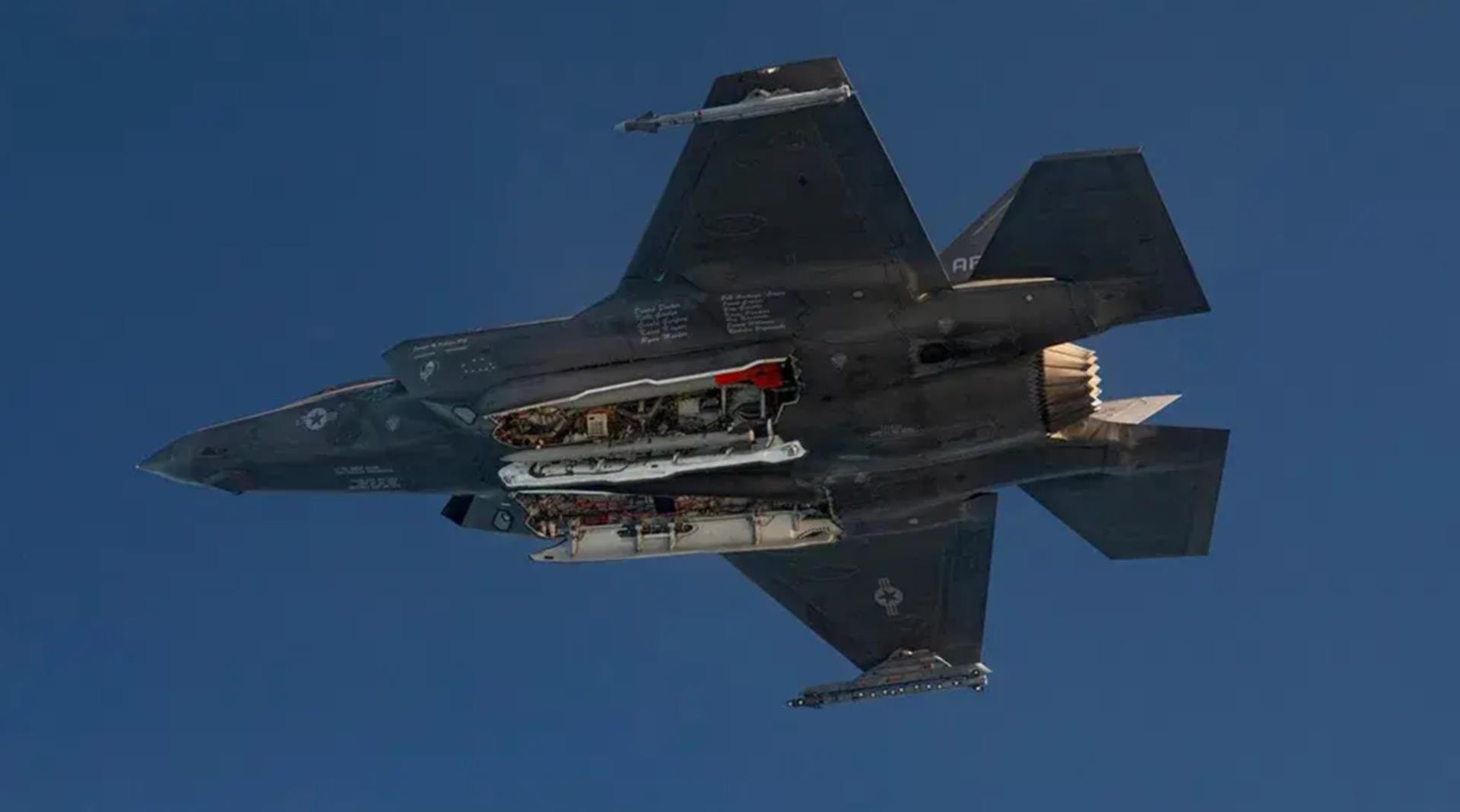 Myśliwce F-35 mogą już latać z atomówkami. Polska może na tym wiele zyskać