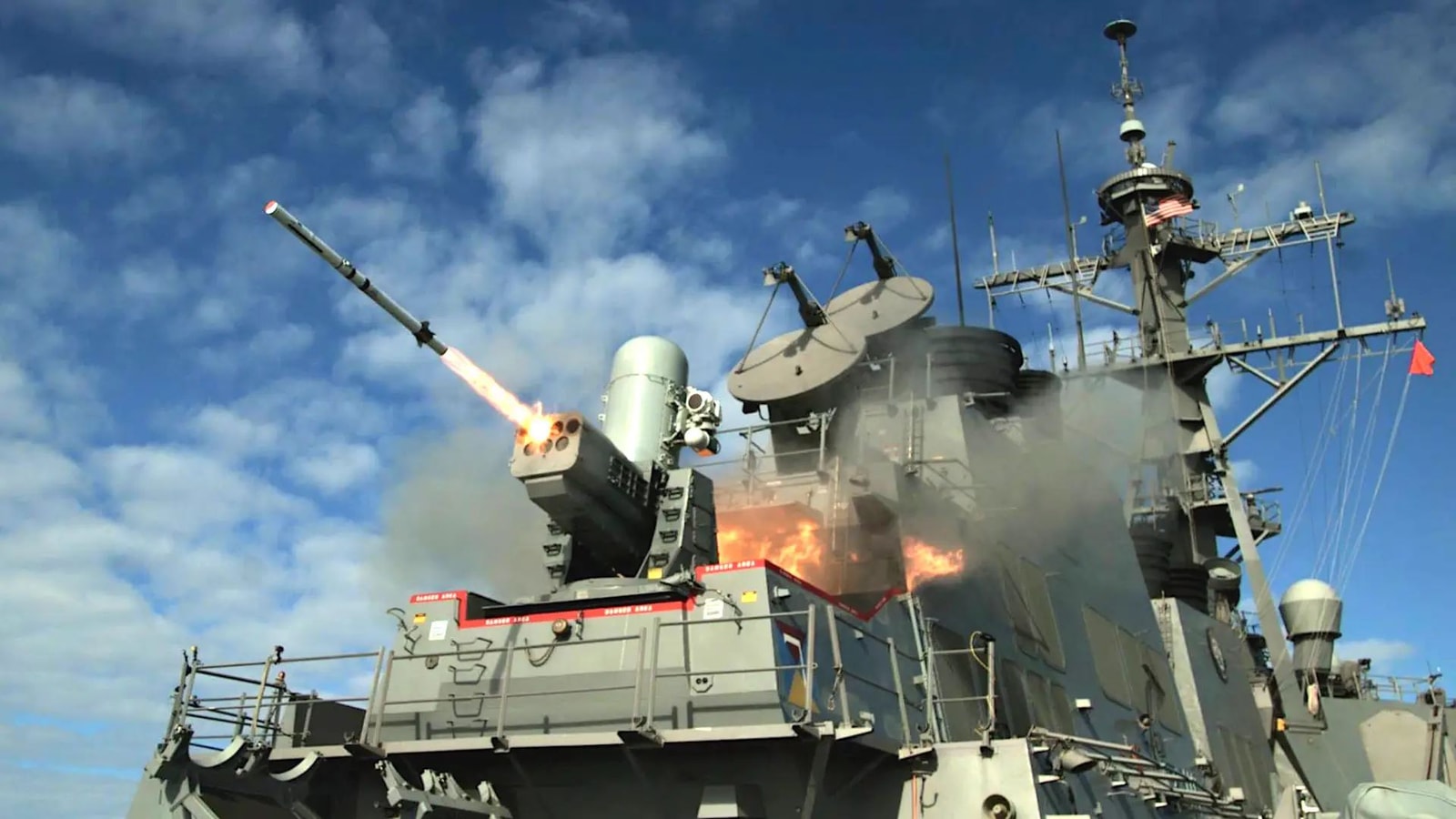 RIM-116 dla okrętów i jeszcze więcej pocisków AIM-9X w powietrzu