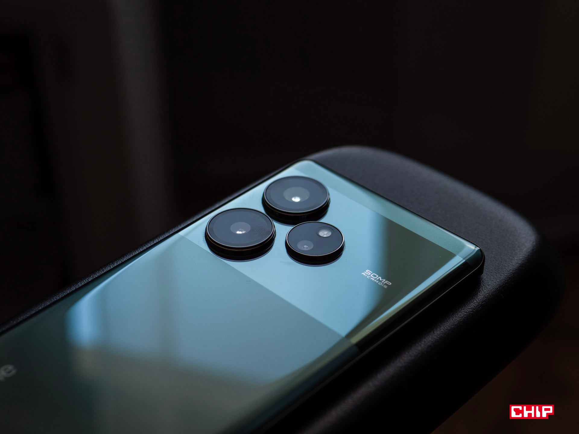 realme GT 6 ma zabijać flagowce. Czy ma czym to zrobić?