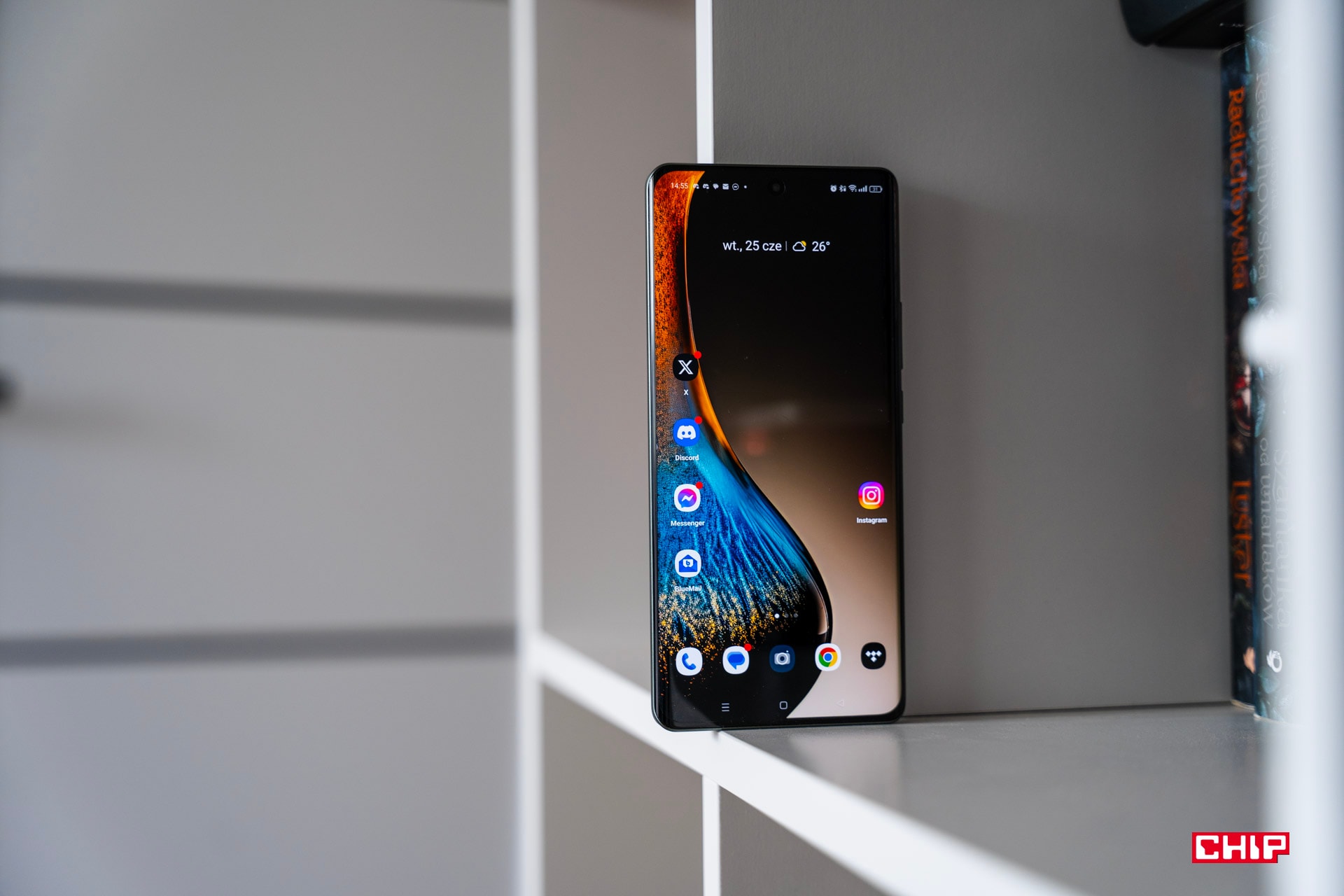 Rekordowo tani realme GT 6 czeka na Allegro