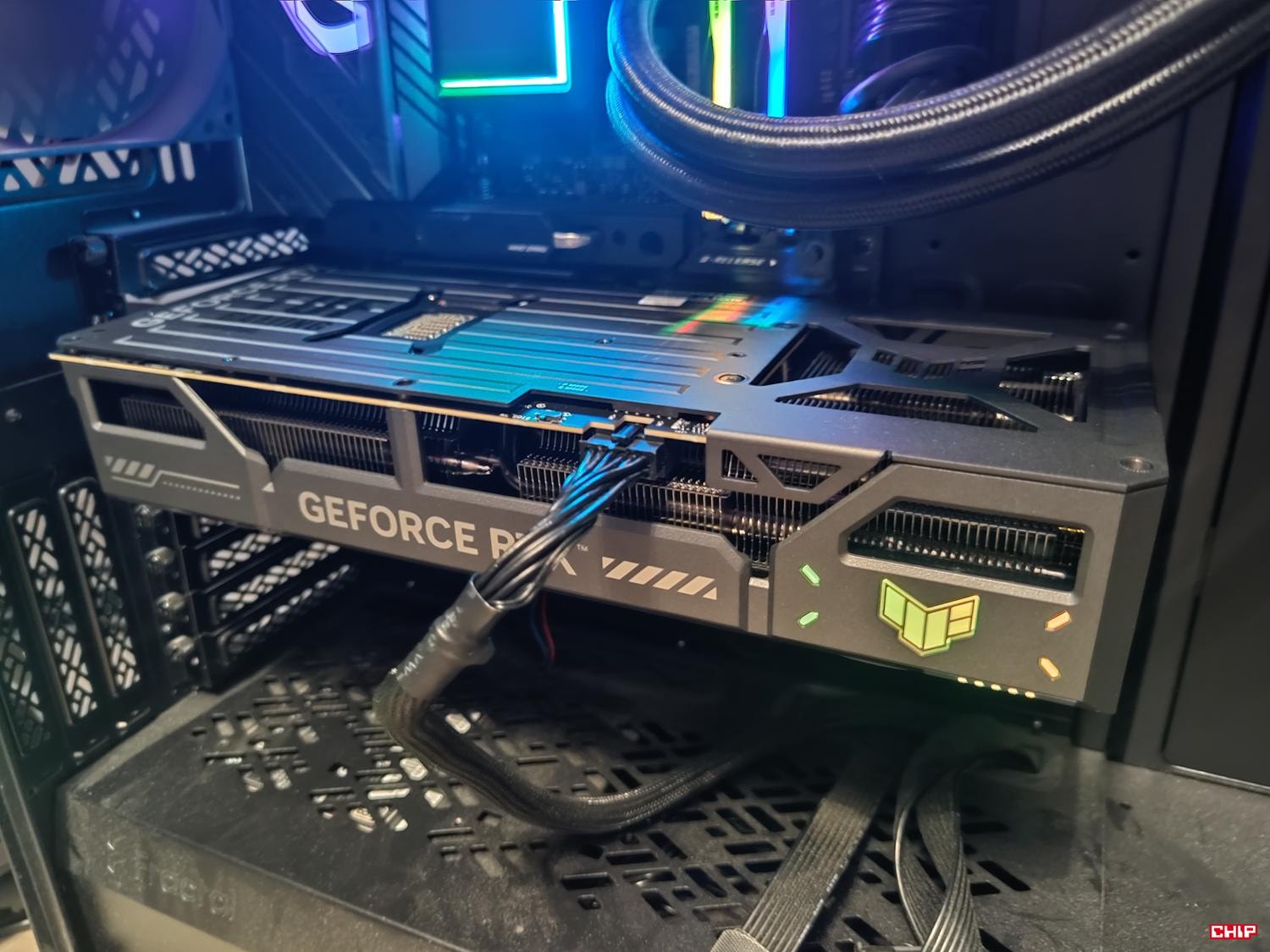 Test Asus GeForce RTX 5070 Ti TUF Gaming OC