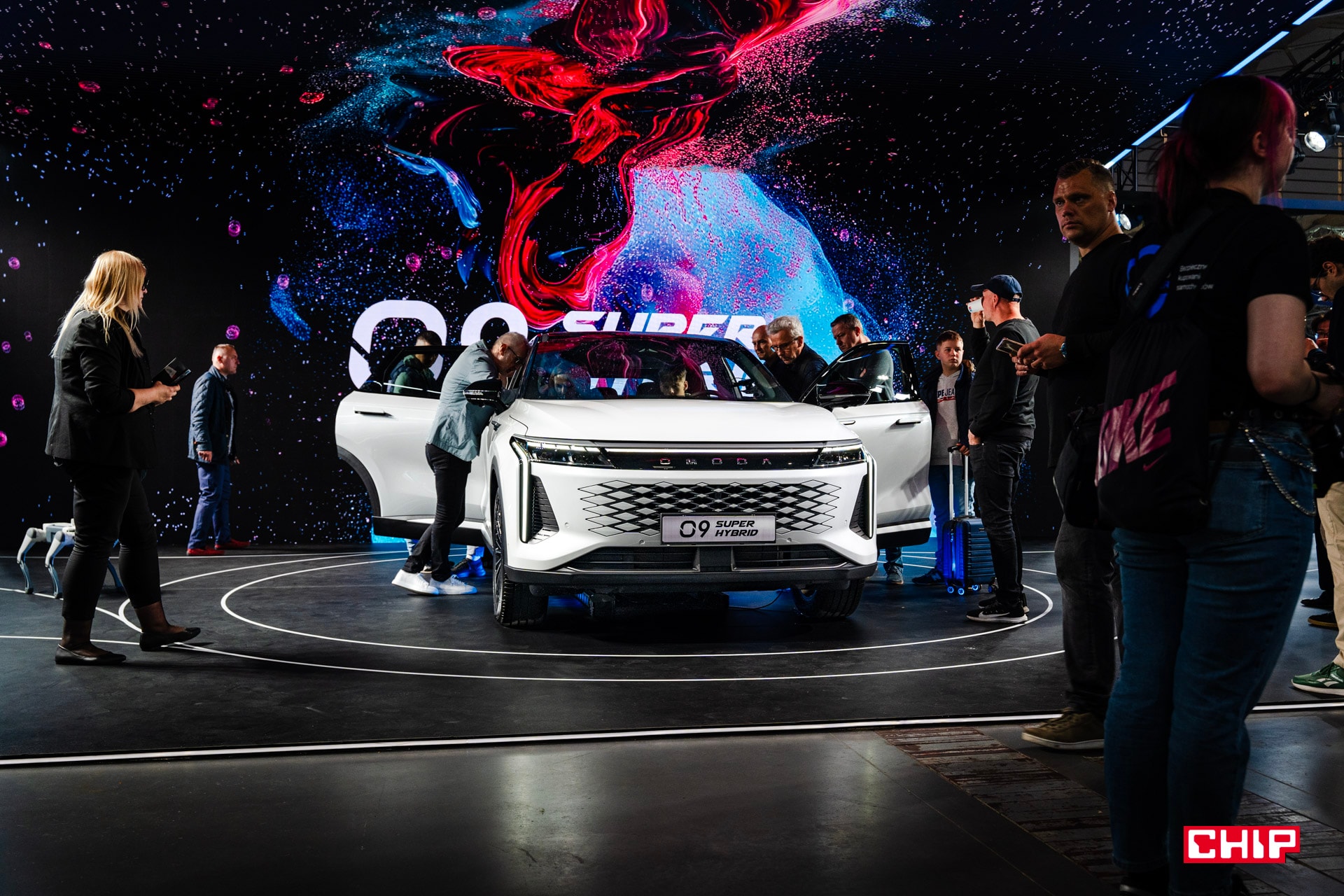 Omoda 9 Super Hybrid debiutuje na Poznań Motor Show. W cenę nie uwierzycie