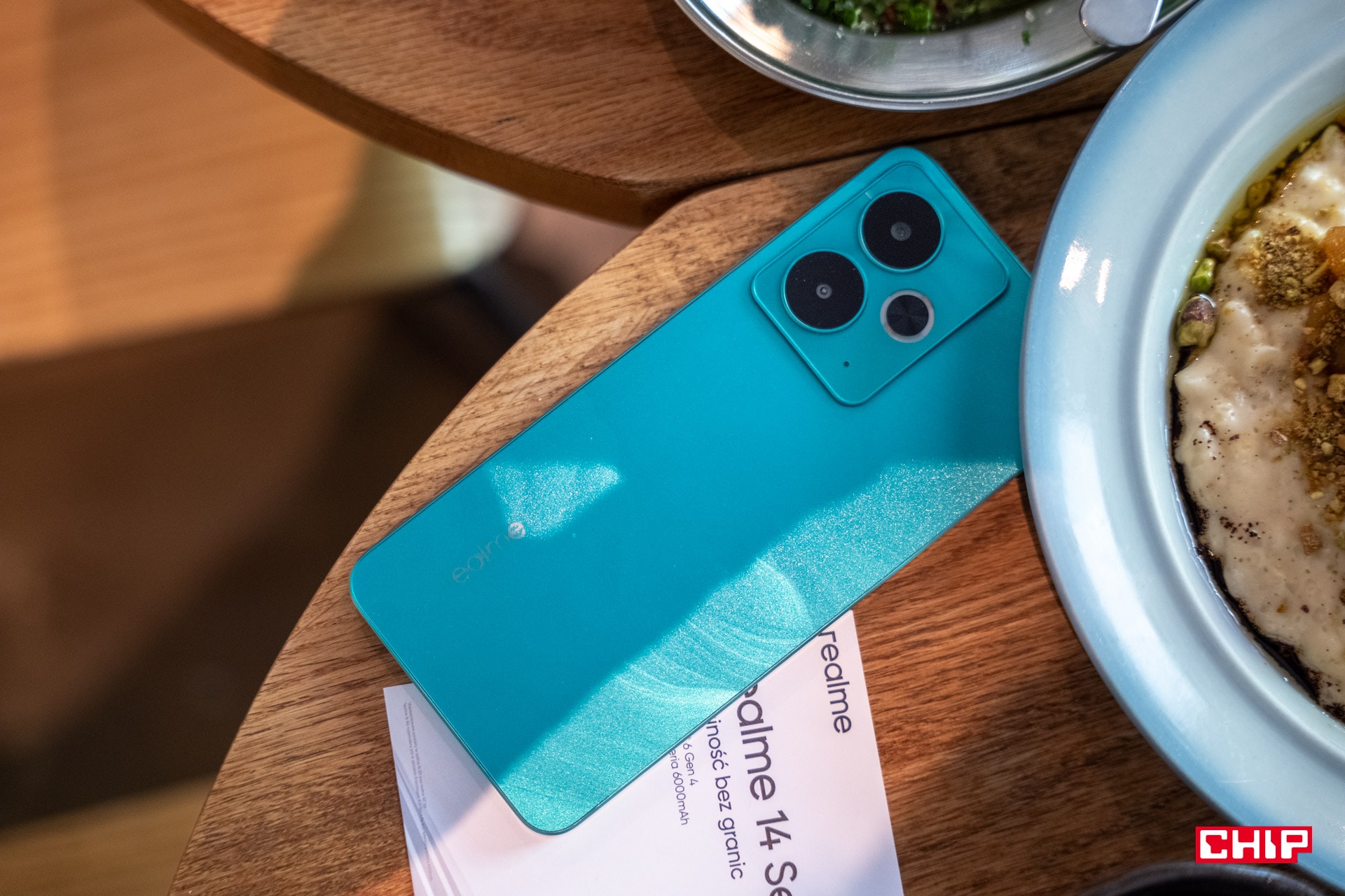 Szukasz komory parowej? Tanio znajdziesz ją w realme 14 5G oraz realme 14T 5G