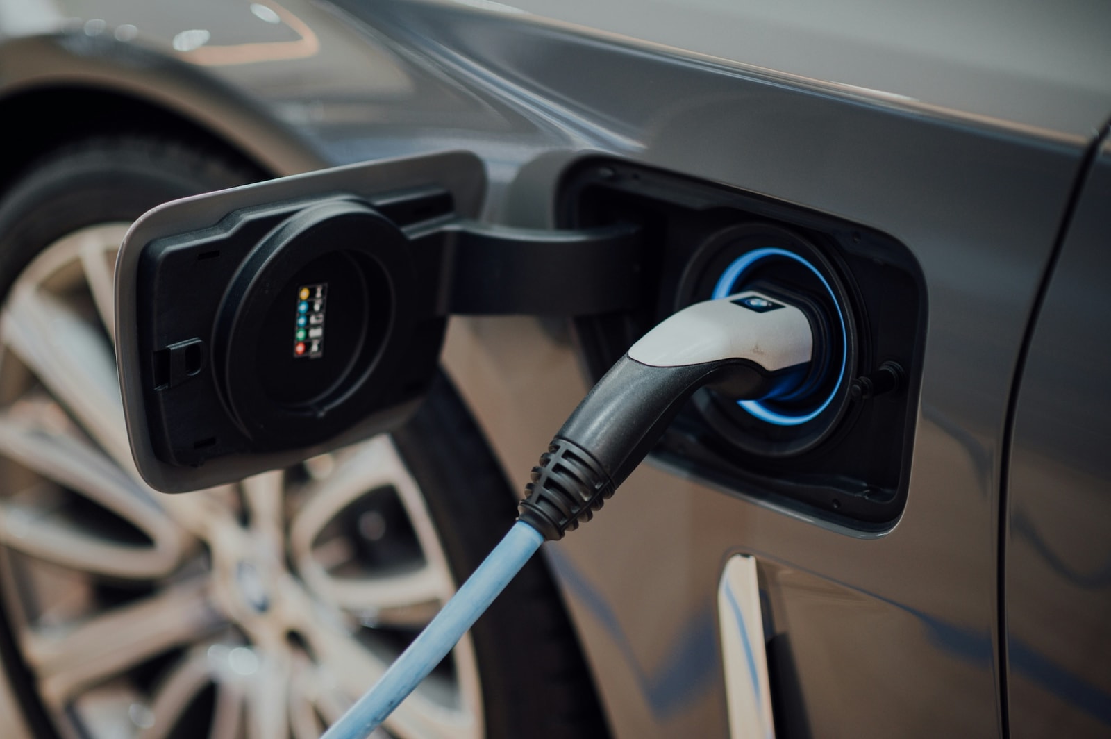 Izera wraca do gry? Nie do końca, ale nowy projekt Electromobility Poland może się udać