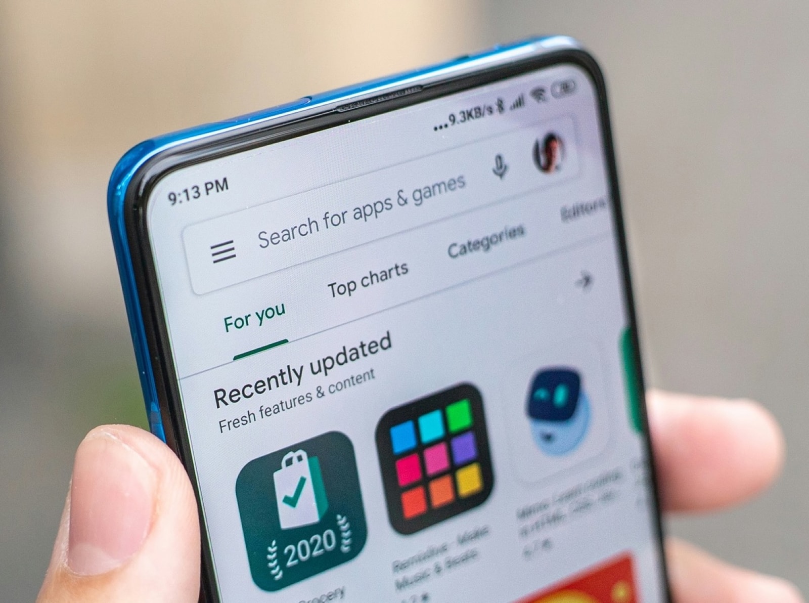 Sklep Google Play ma nowego asystenta. Gemini odpowie na pytania o aplikację zanim ją pobierzesz