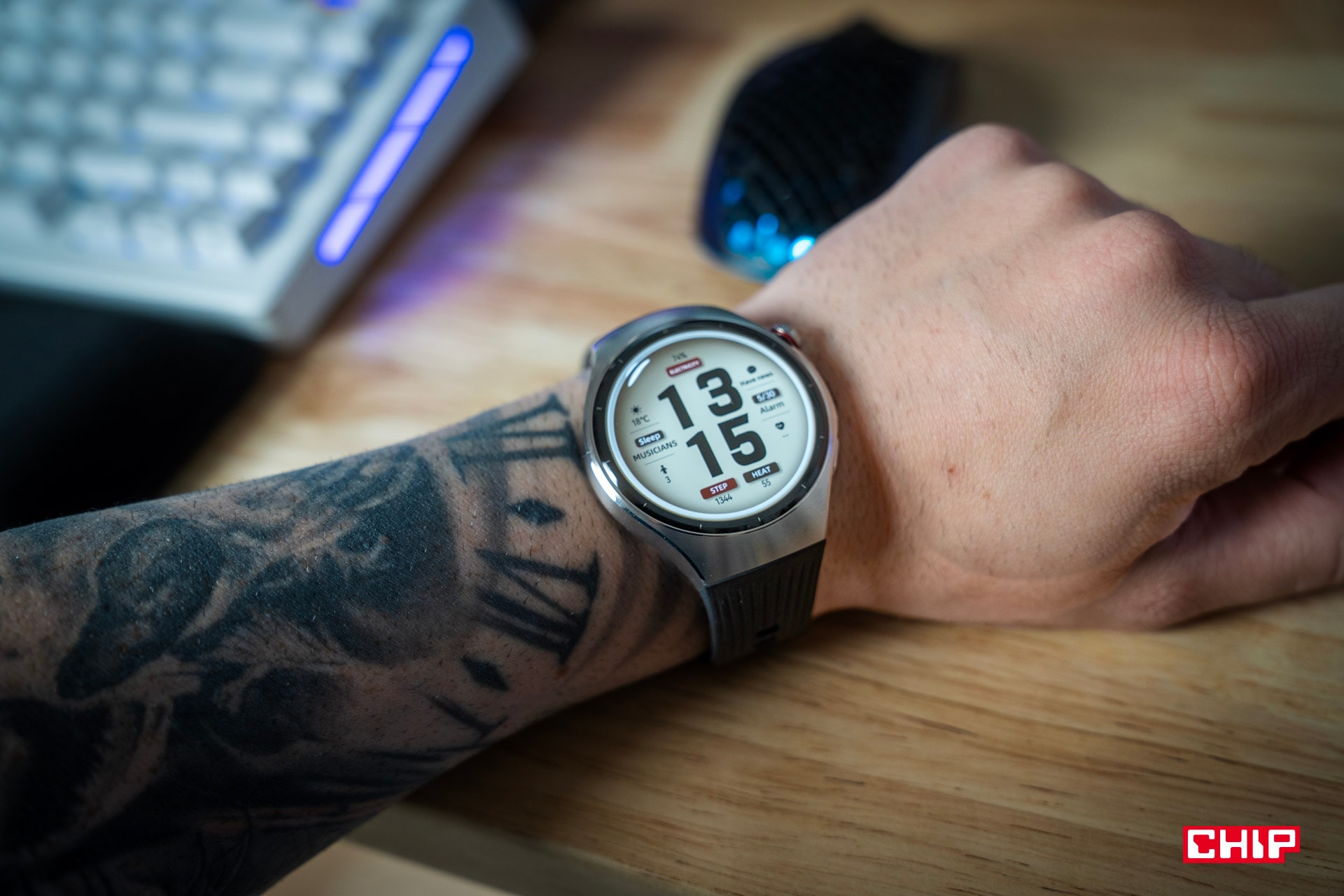 Smartwatche dla aktywnych w letniej promocji Huawei. Wytrzymałe modele Watch 5 w atrakcyjnych cenach