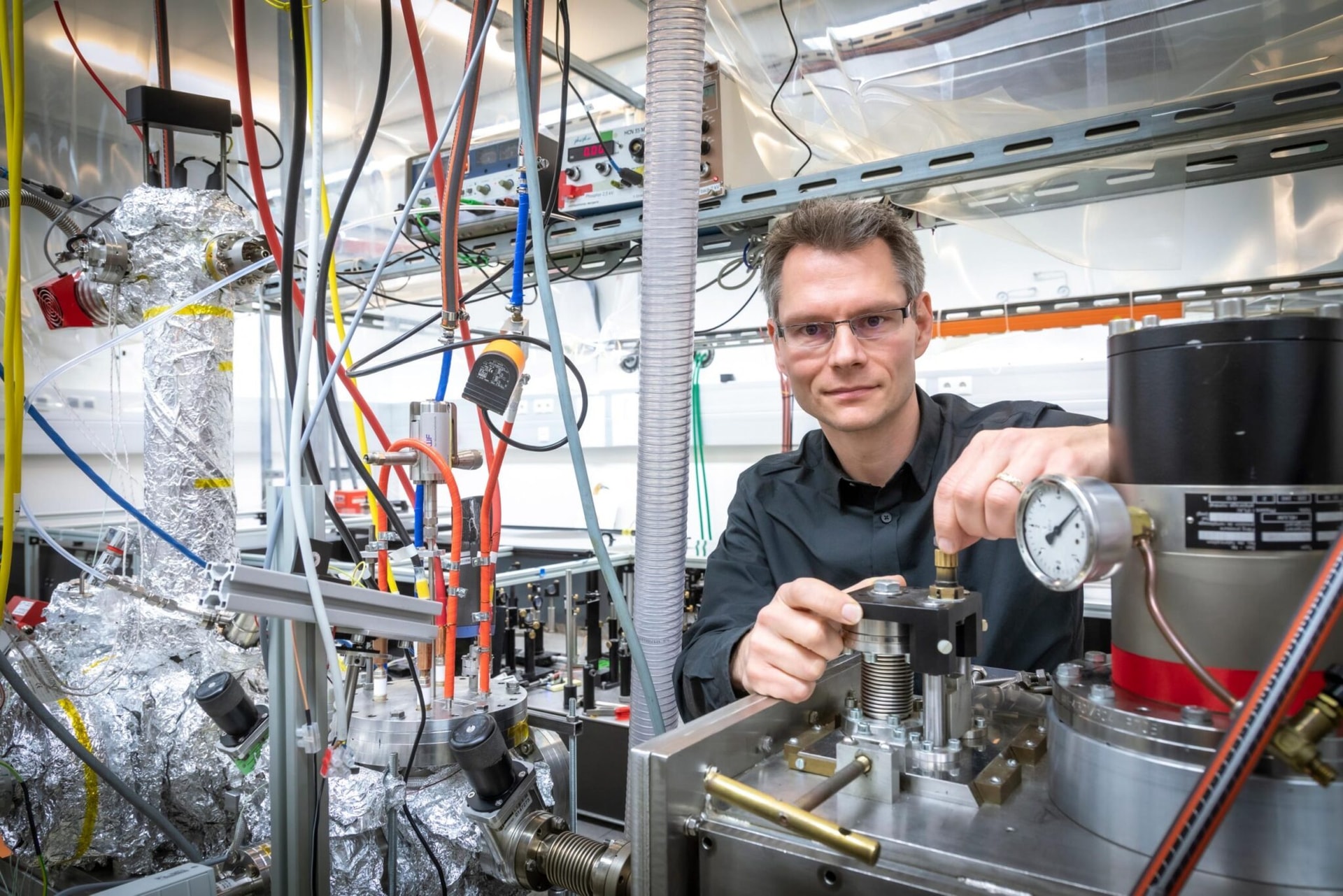 Historyczna obserwacja chemików zapewnia rewolucyjny wgląd w zachowanie atomów 