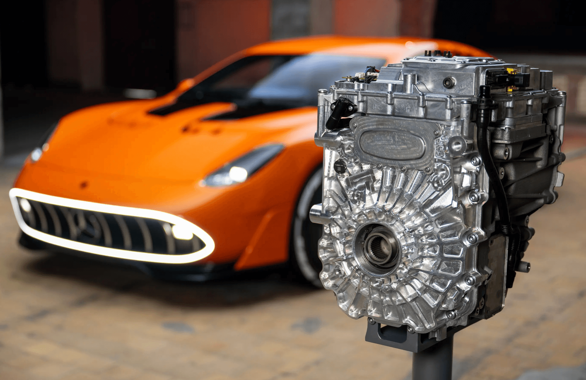 Nowy silnik opracowany przez Mercedes-AMG /Fot. Mercedes
