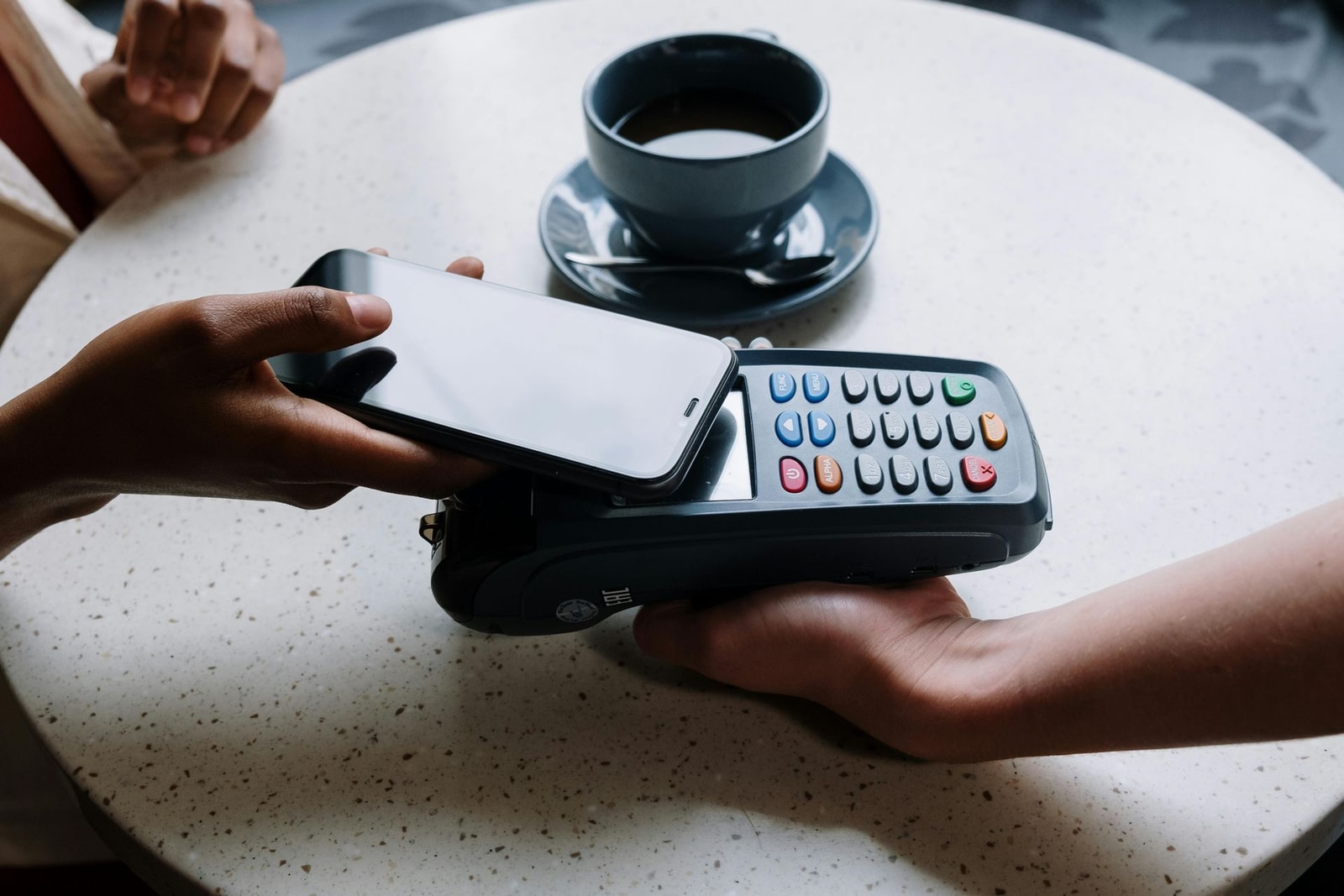 NFC Release 15 z istotną zmianą, która oddali nas od siebie. Tak o 1,5 centymetra