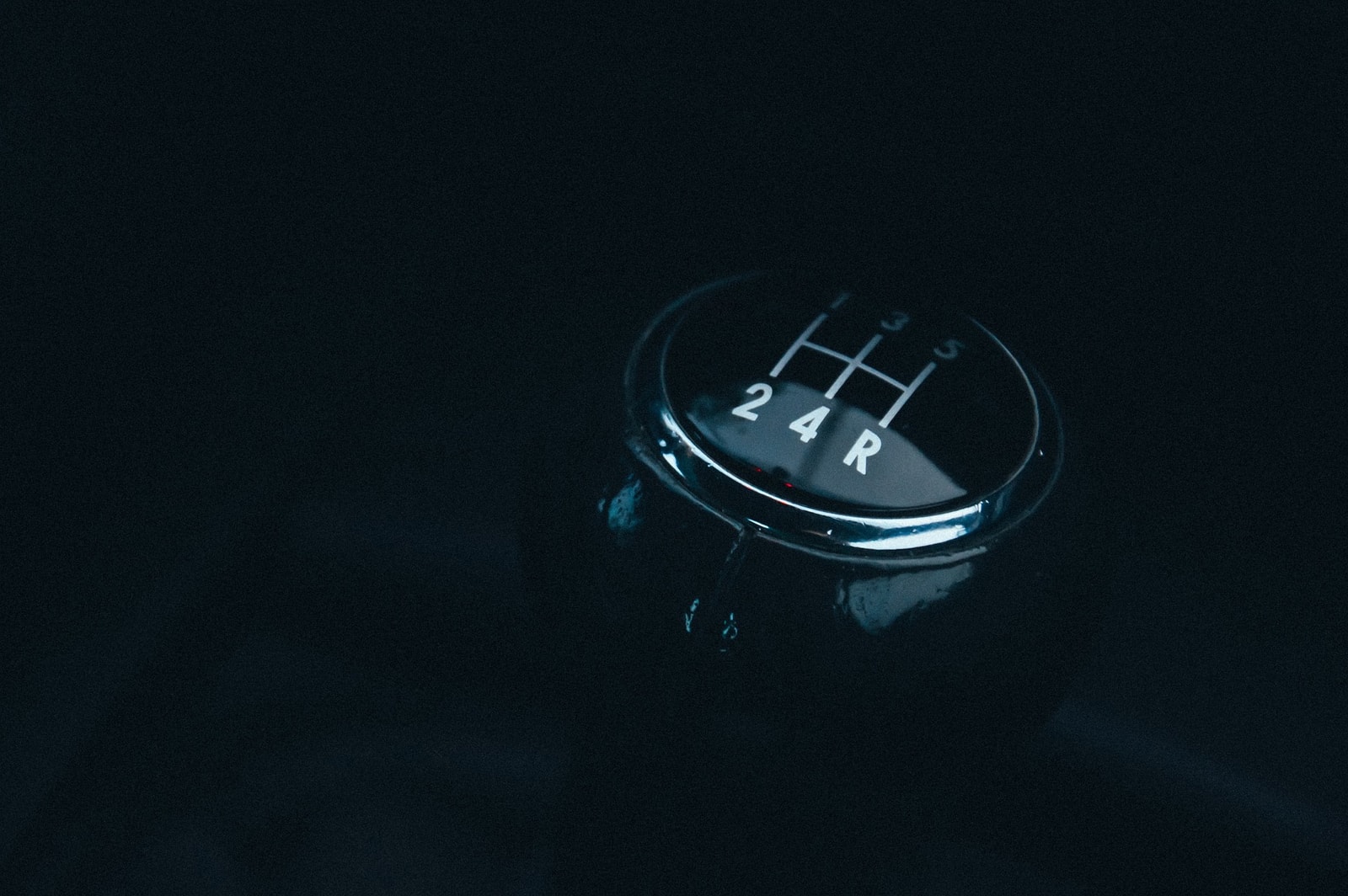 Ostatnie tchnienie manualnych skrzyni biegów w Europie. Hyundai potwierdza to, czego wszyscy się obawiali
