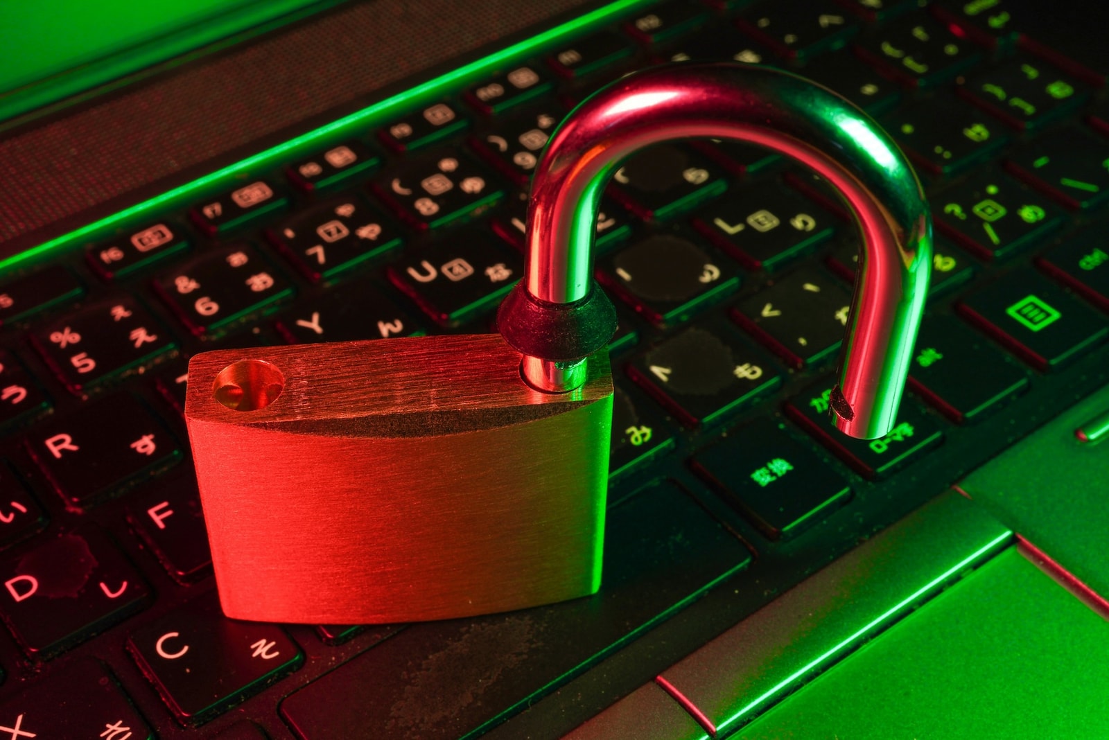 ChatGPT ułatwia phishing? AI podaje fałszywe adresy stron znanych firm