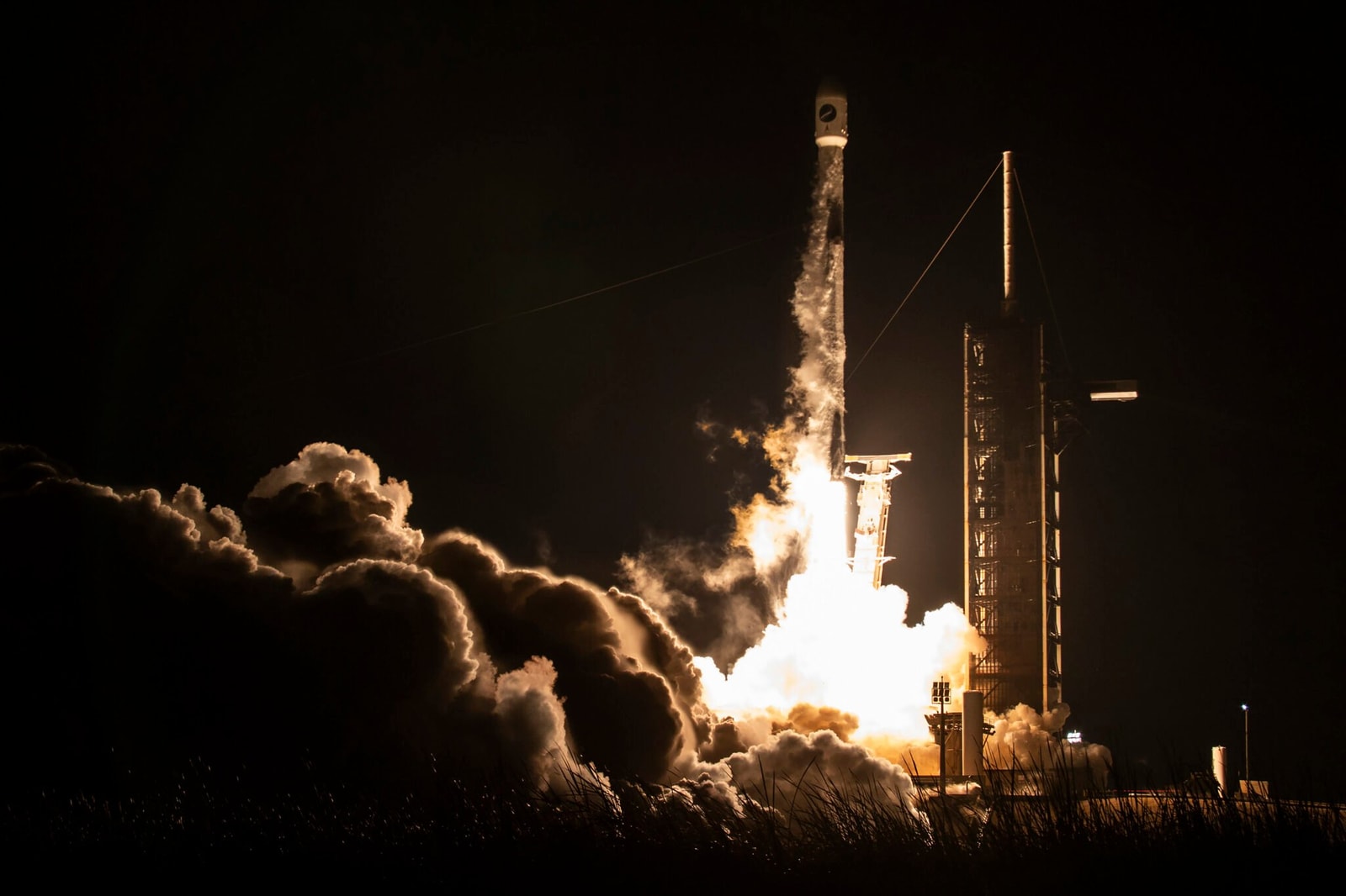 Tajemniczy X-37B znów na orbicie. Siły Kosmiczne USA ujawniły część misji