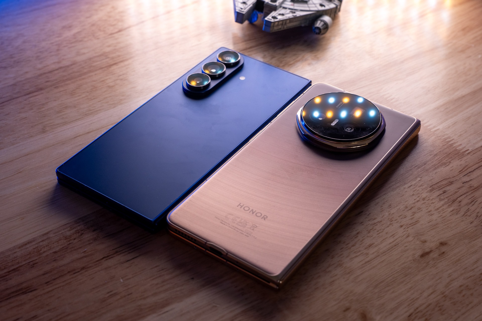 [WIDEO] Samsung Galaxy Z Fold7 czy Honor Magic V5? Który wybrać?